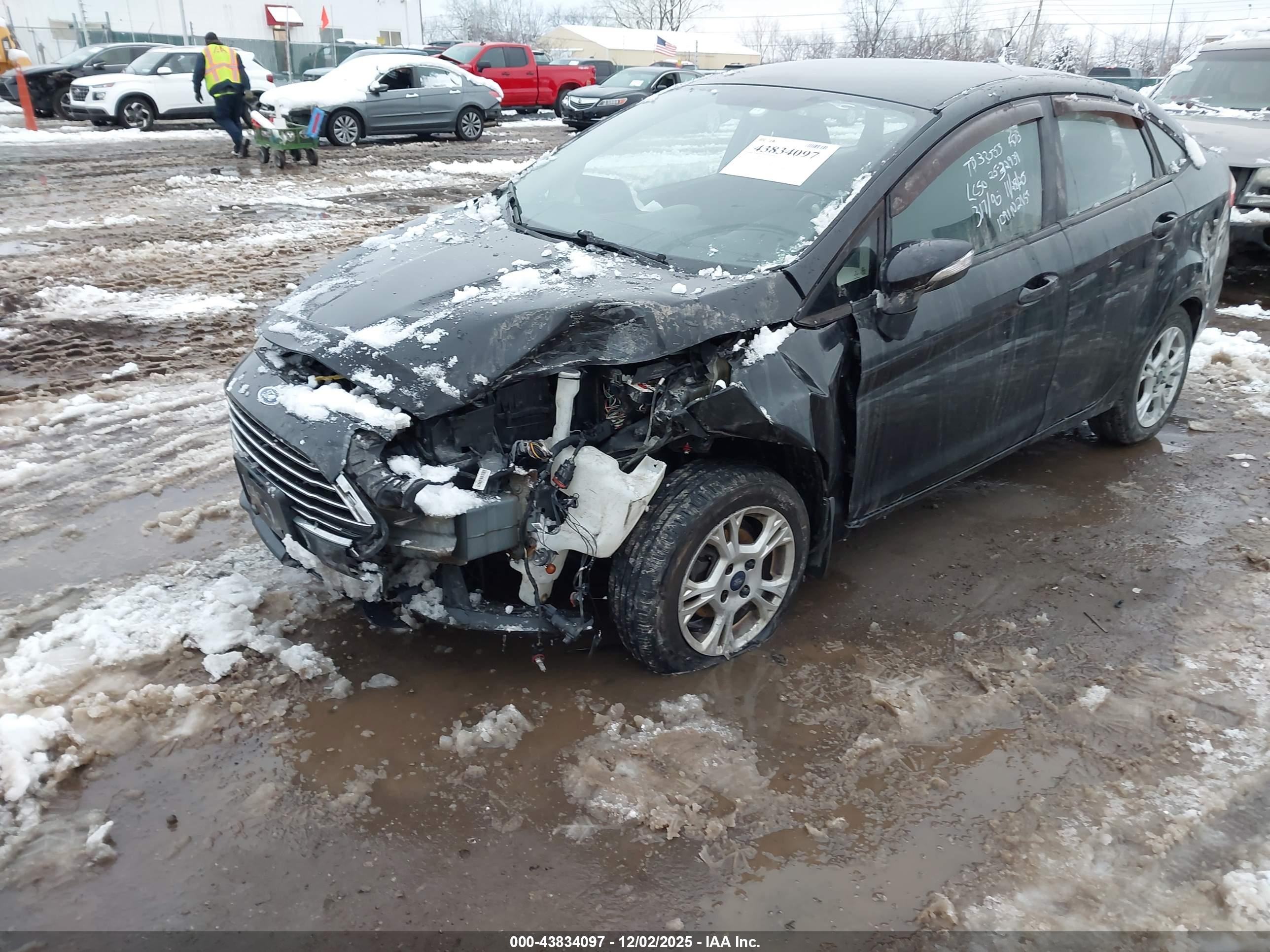 FORD FIESTA image 6