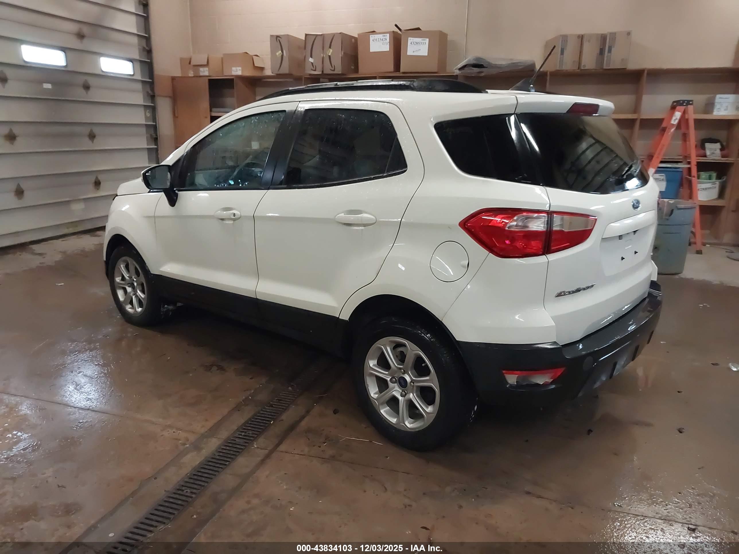 FORD ECOSPORT image 3