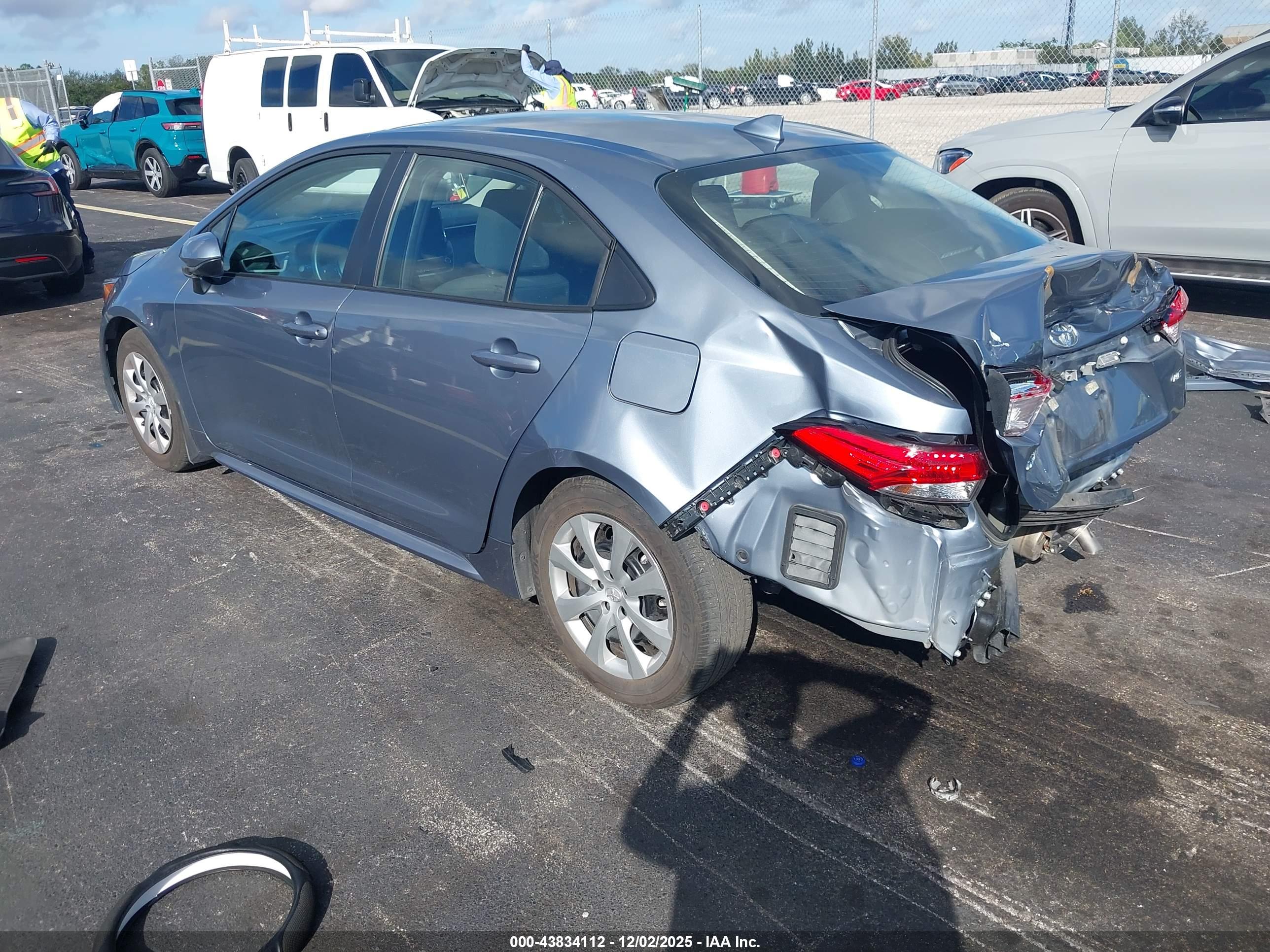 TOYOTA COROLLA image 3