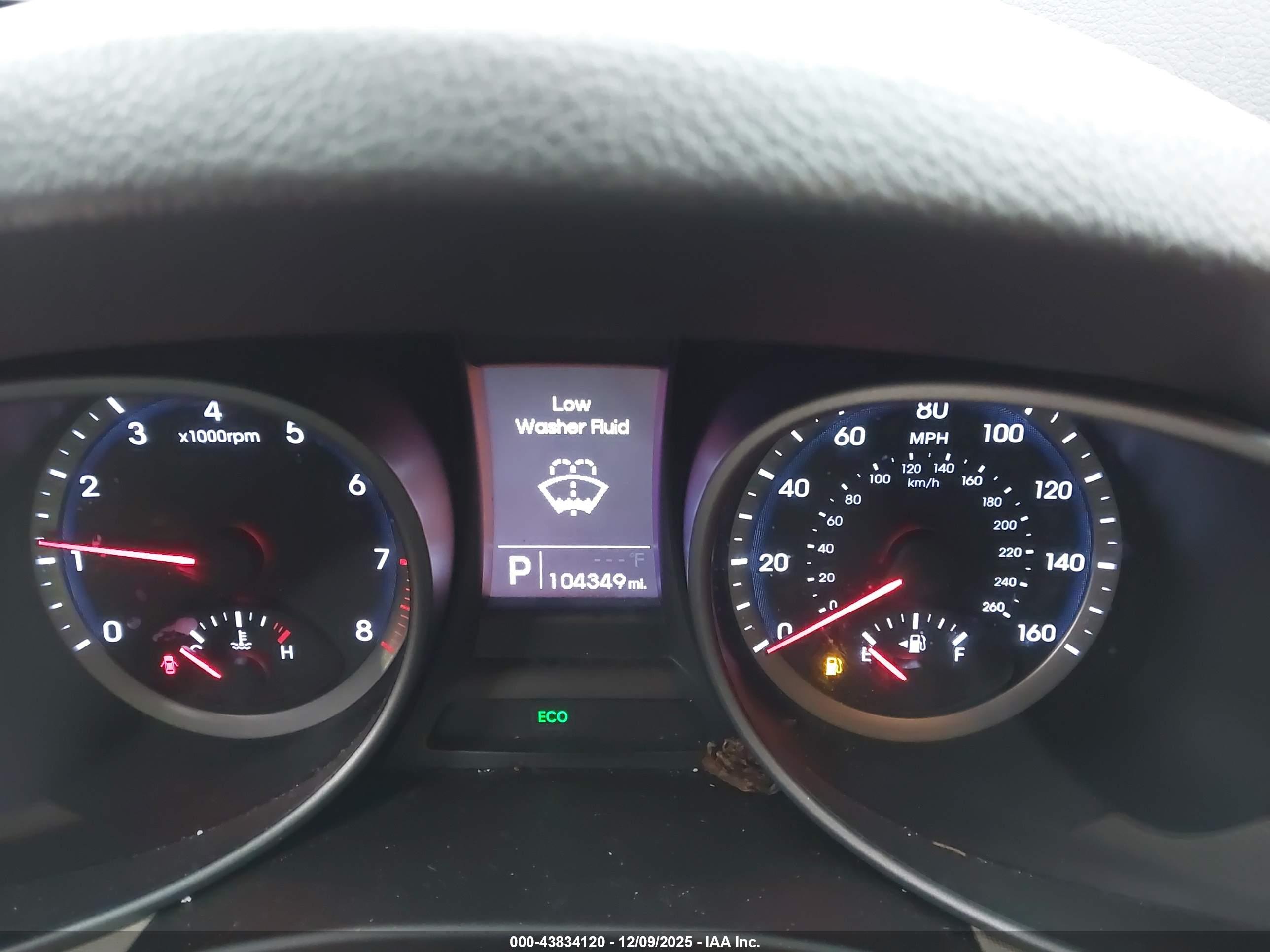 HYUNDAI SANTA image 7