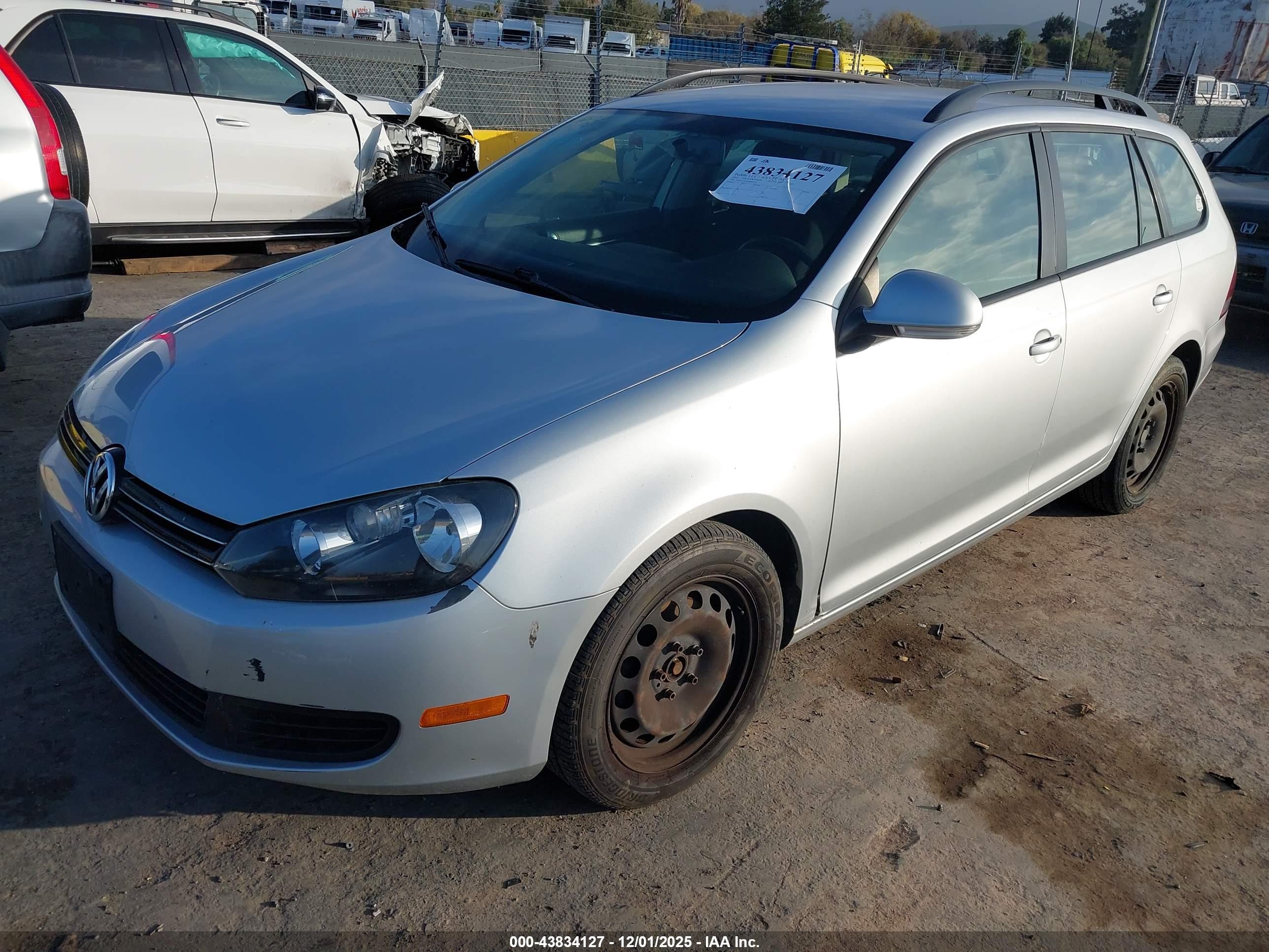 VOLKSWAGEN JETTA image 2