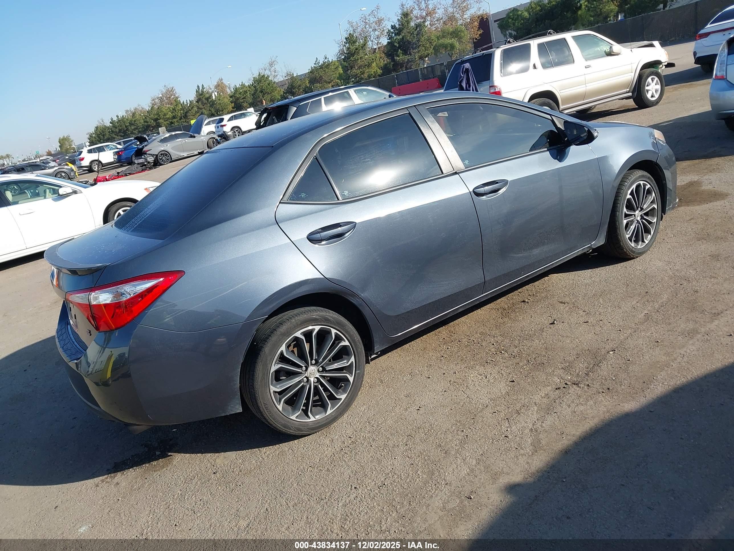 TOYOTA COROLLA image 4