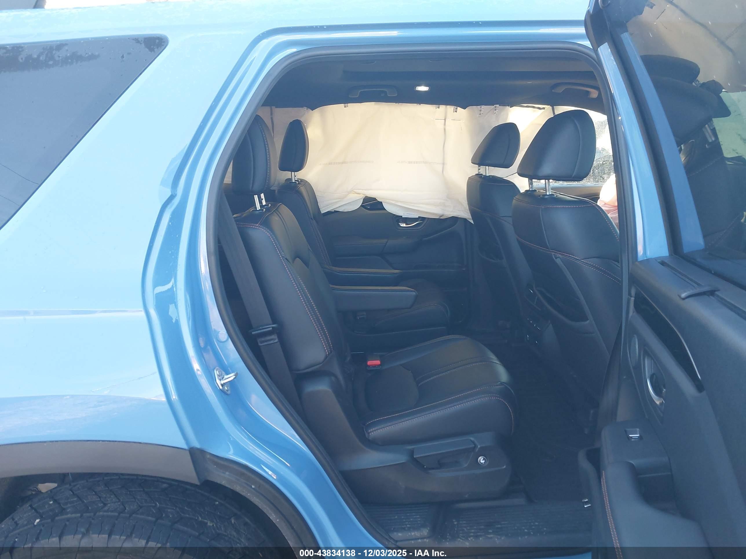 HONDA PILOT image 8