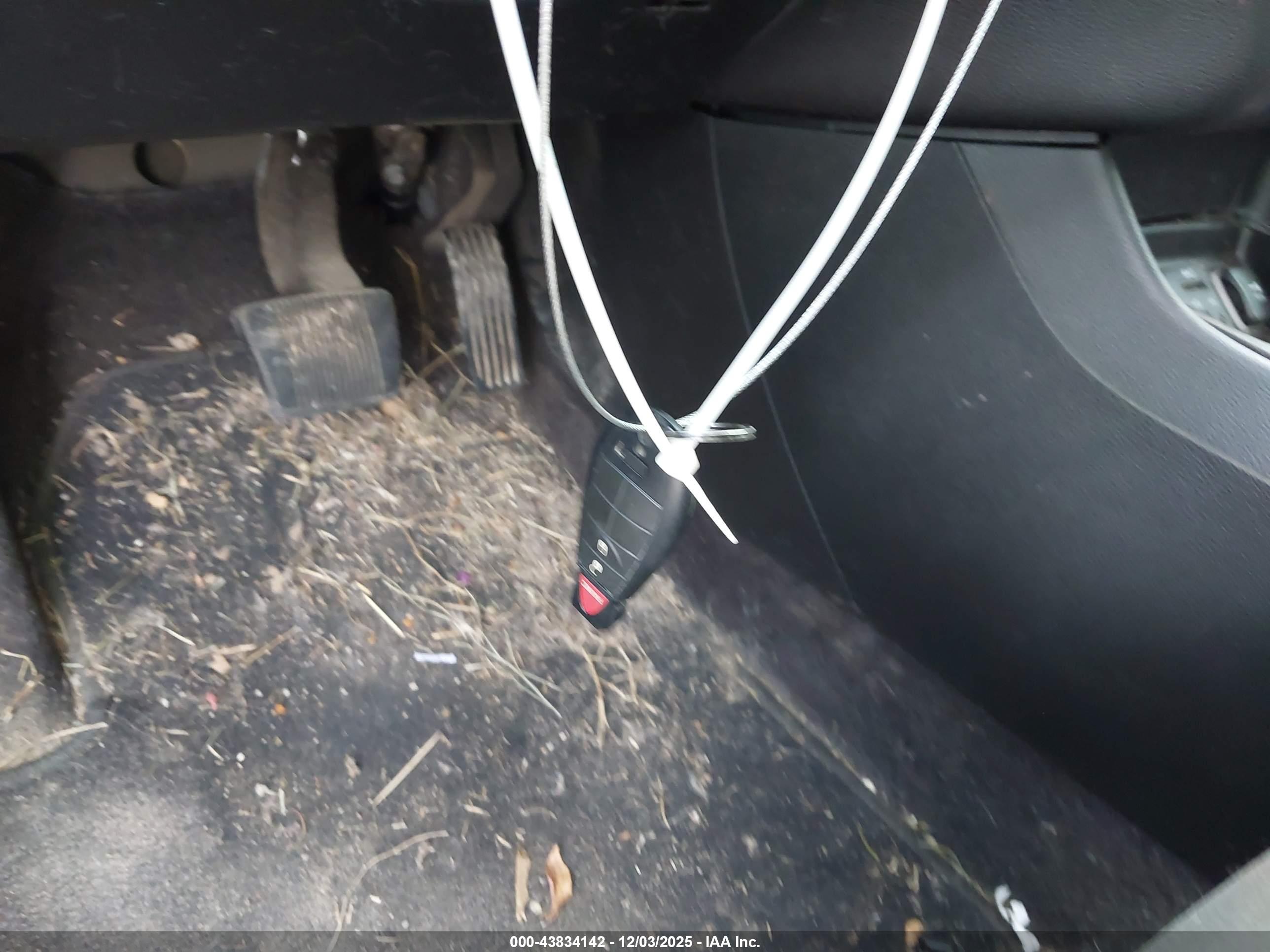 JEEP CHEROKEE image 11