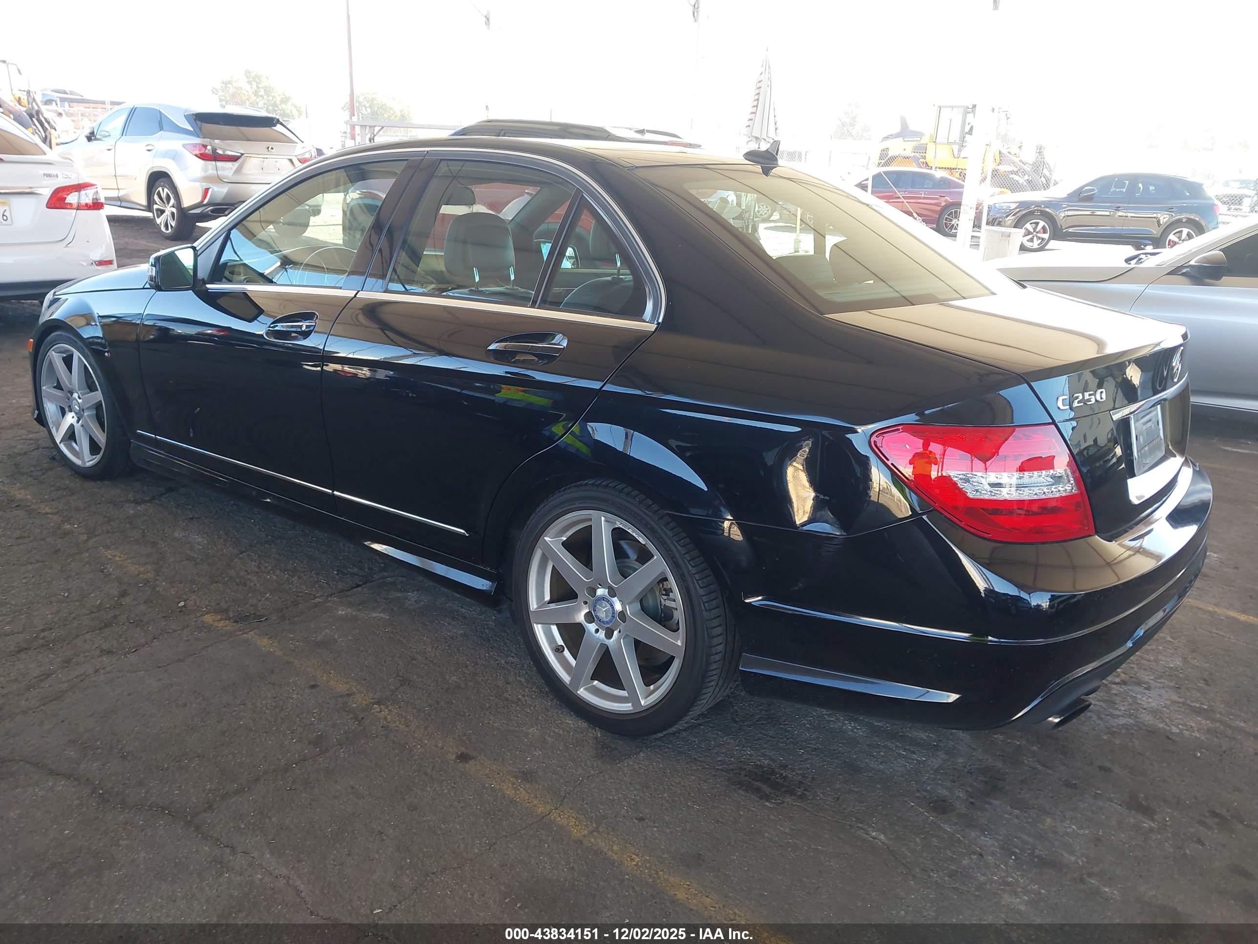 MERCEDES-BENZ C image 3