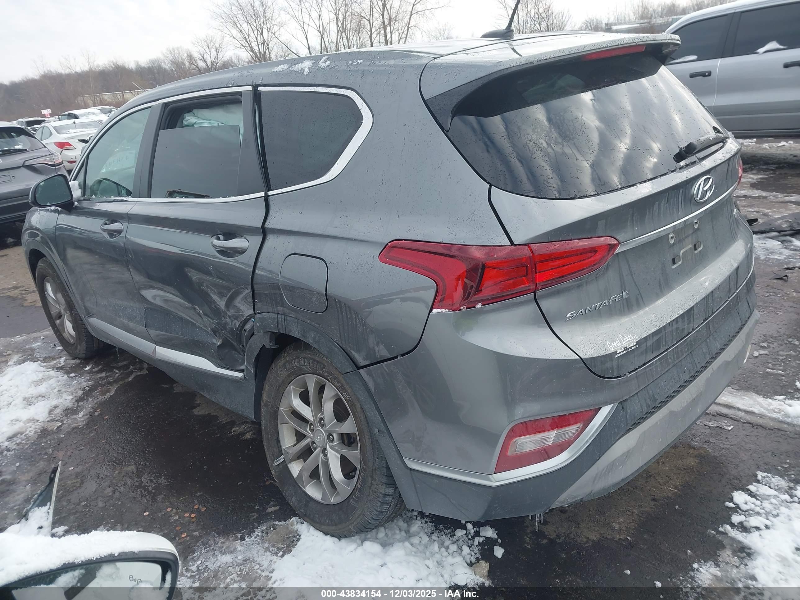HYUNDAI SANTA image 3