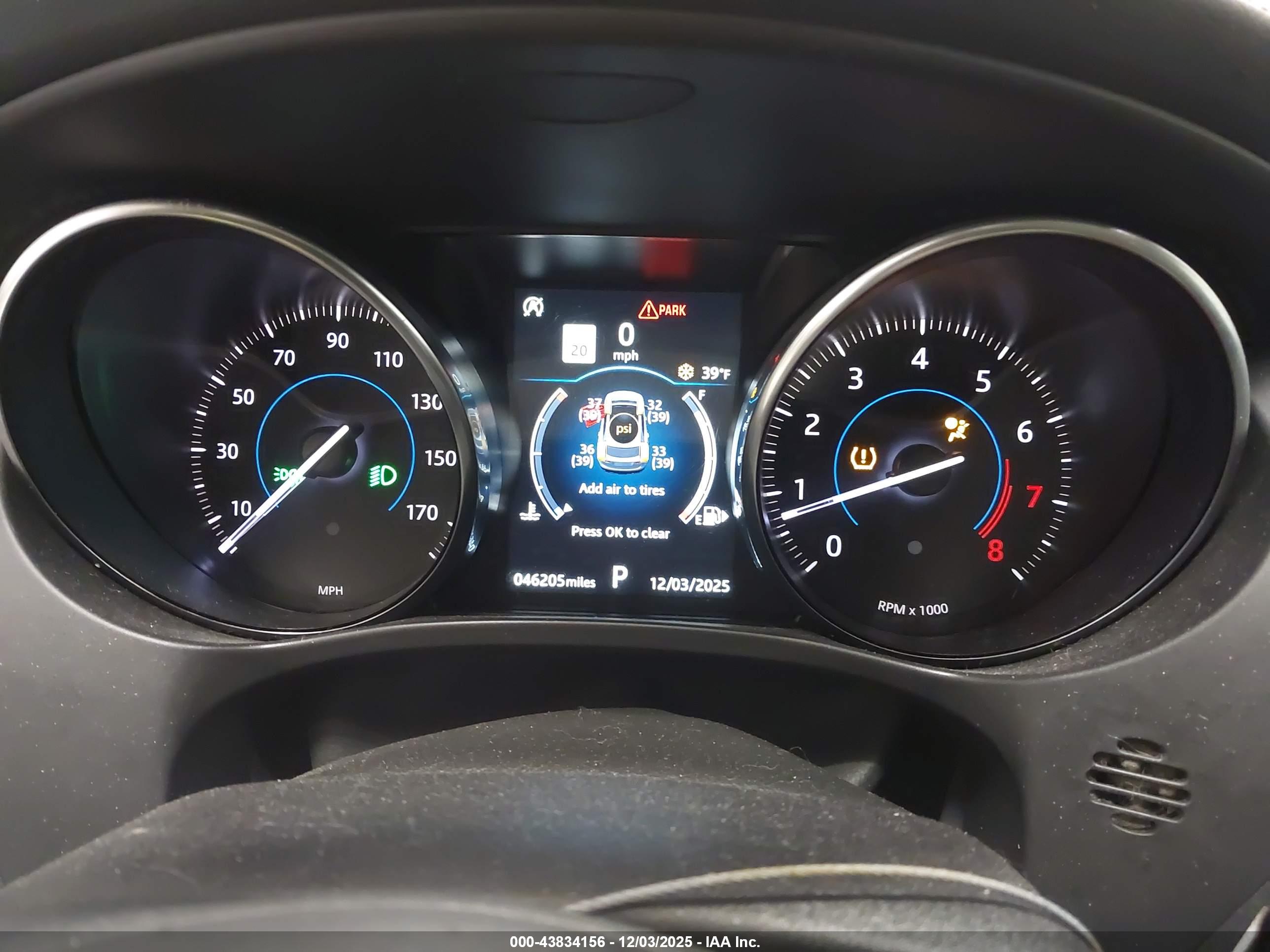JAGUAR F-PACE image 7
