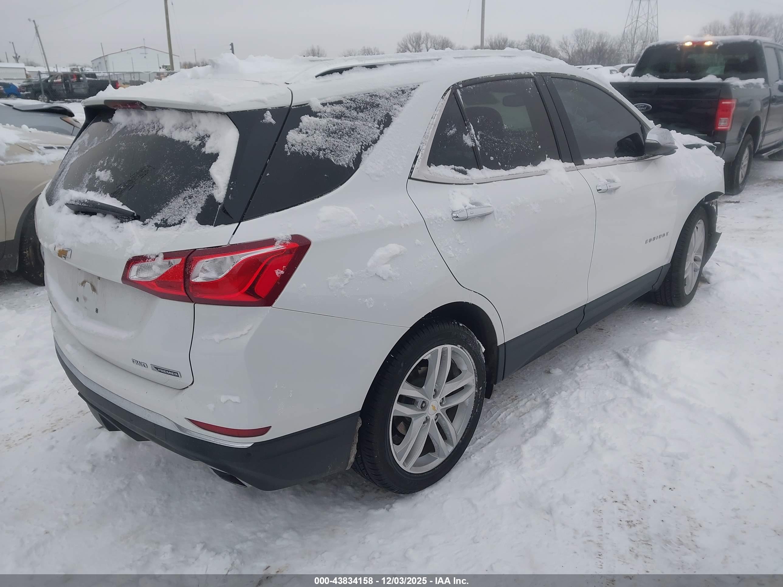 CHEVROLET EQUINOX image 4