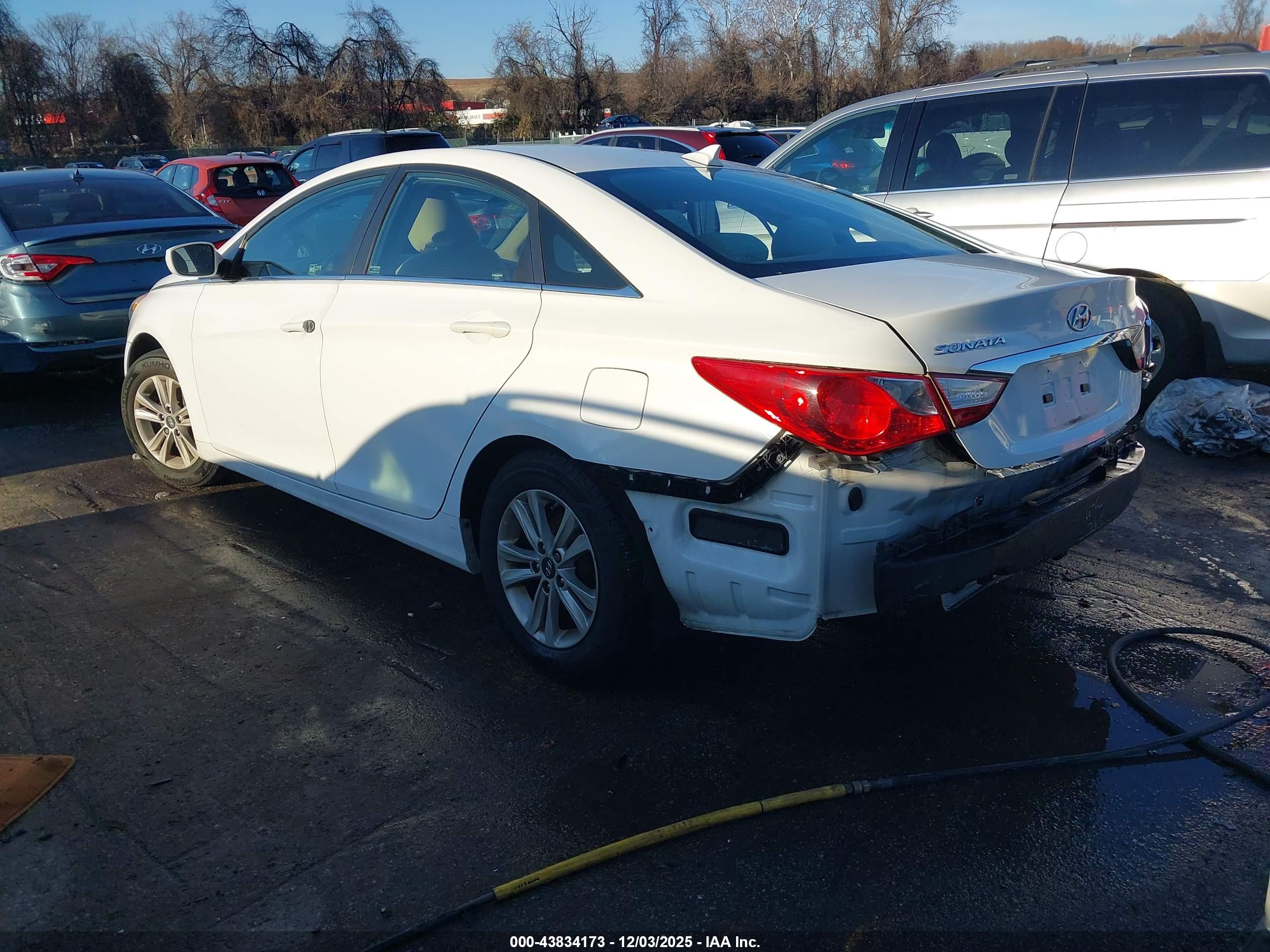 HYUNDAI SONATA image 3