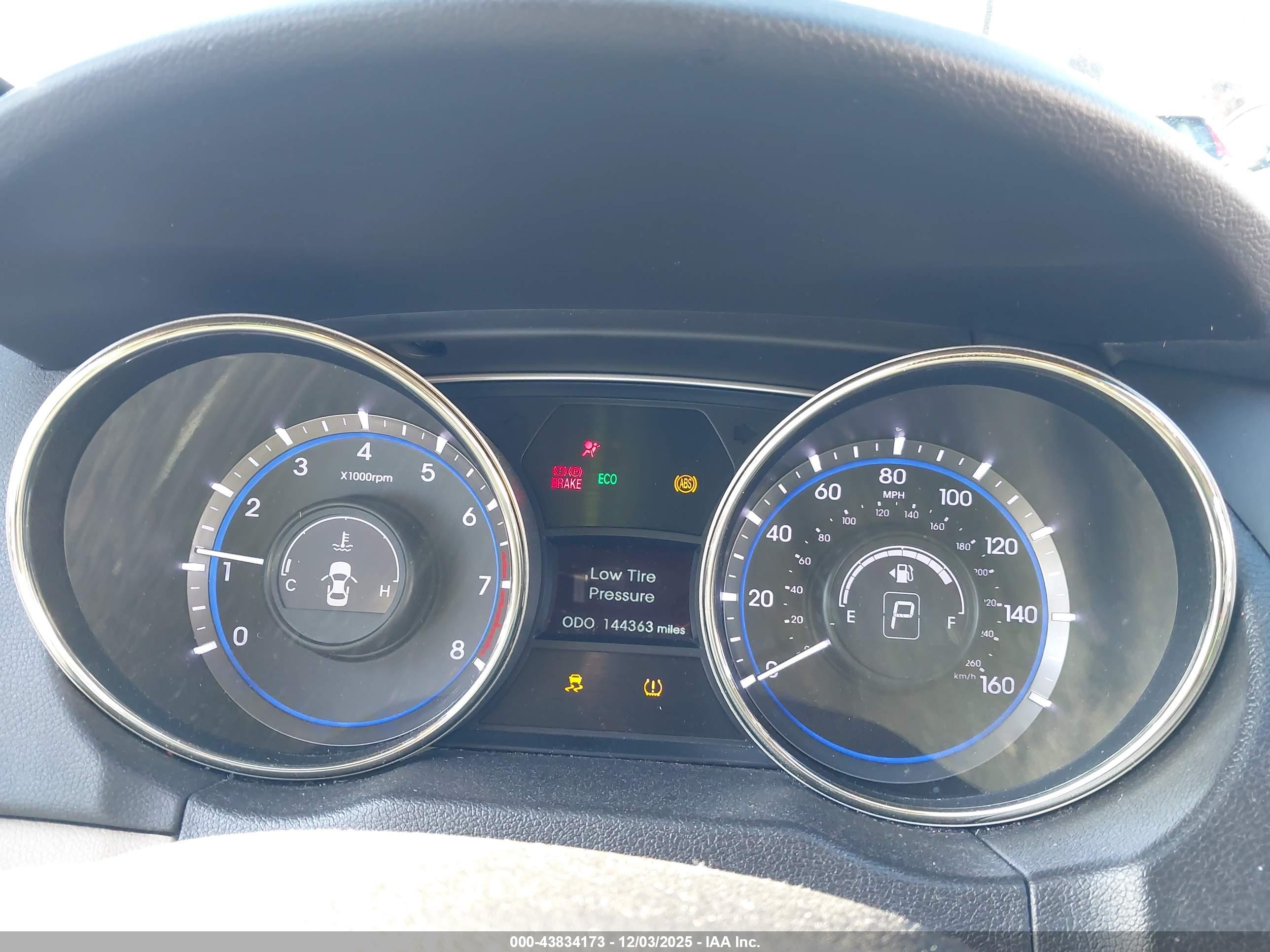 HYUNDAI SONATA image 7