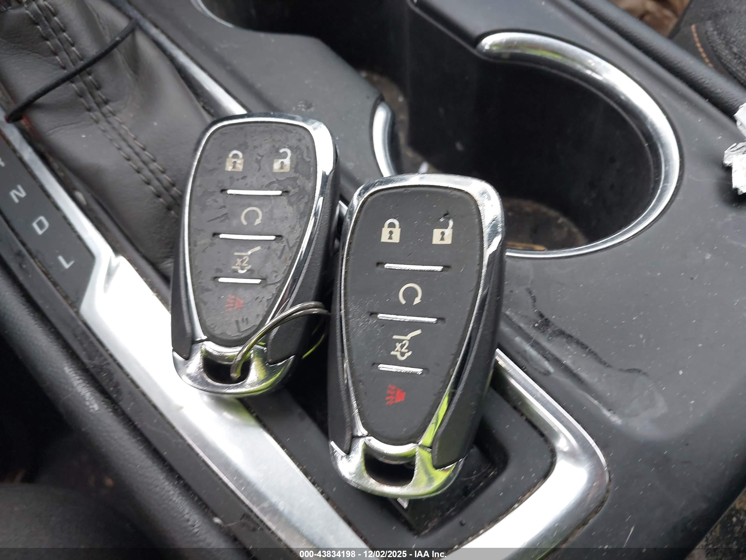 CHEVROLET EQUINOX image 11