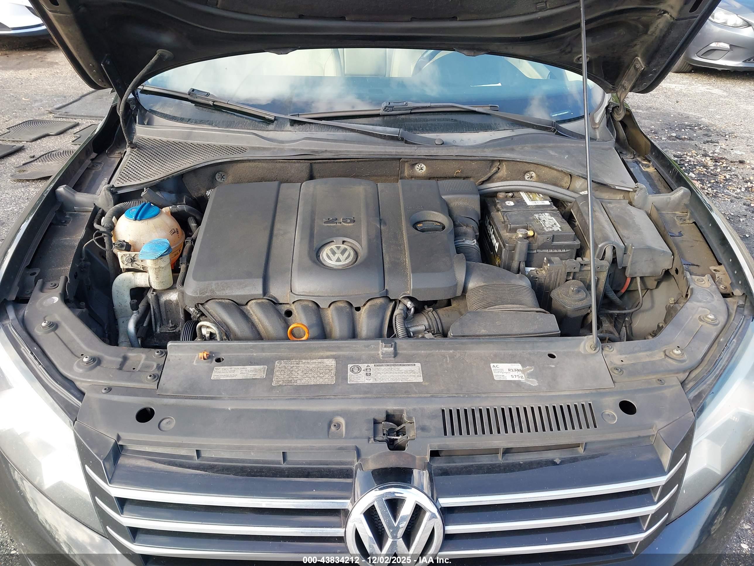 VOLKSWAGEN PASSAT image 10