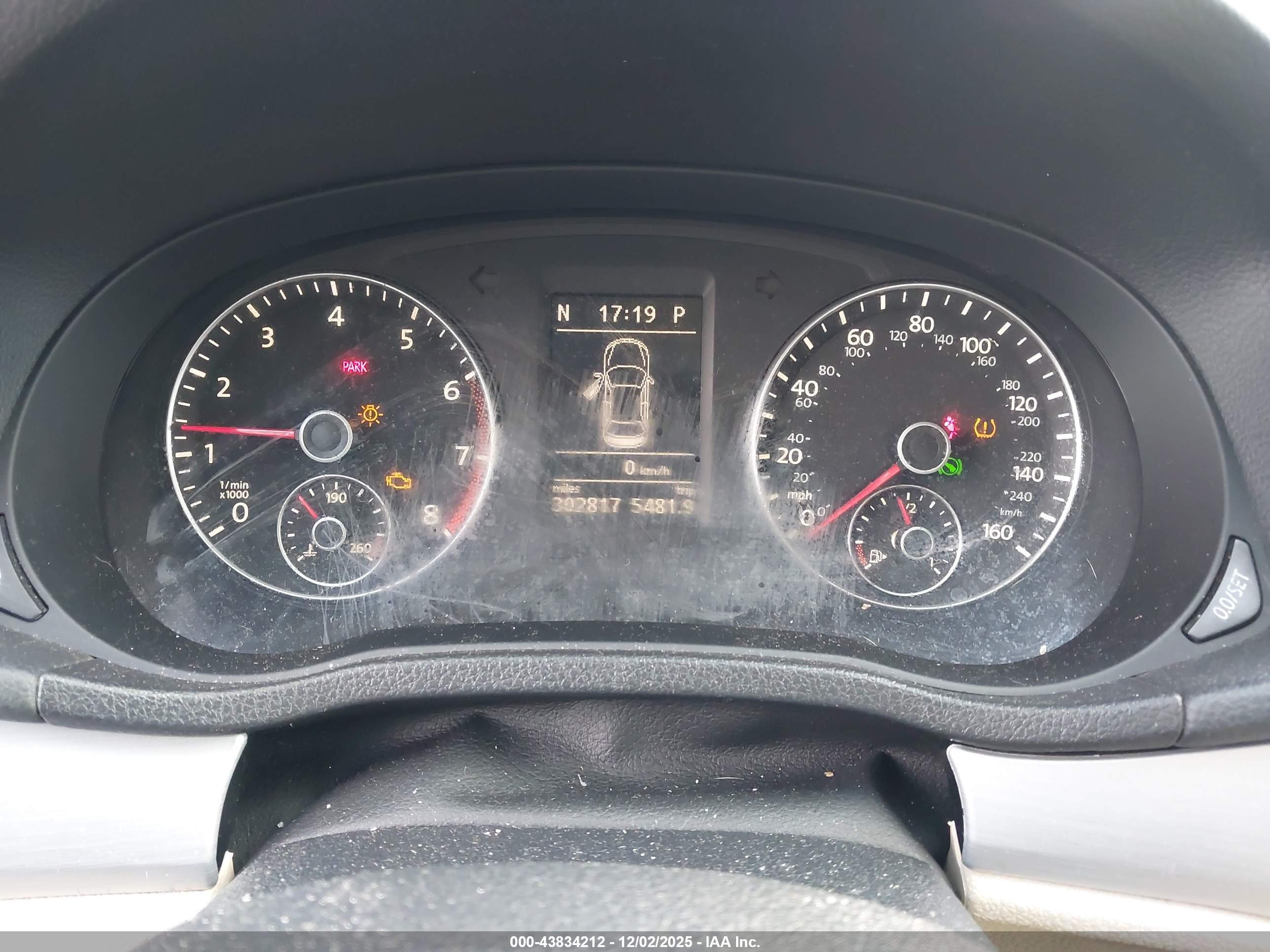 VOLKSWAGEN PASSAT image 7