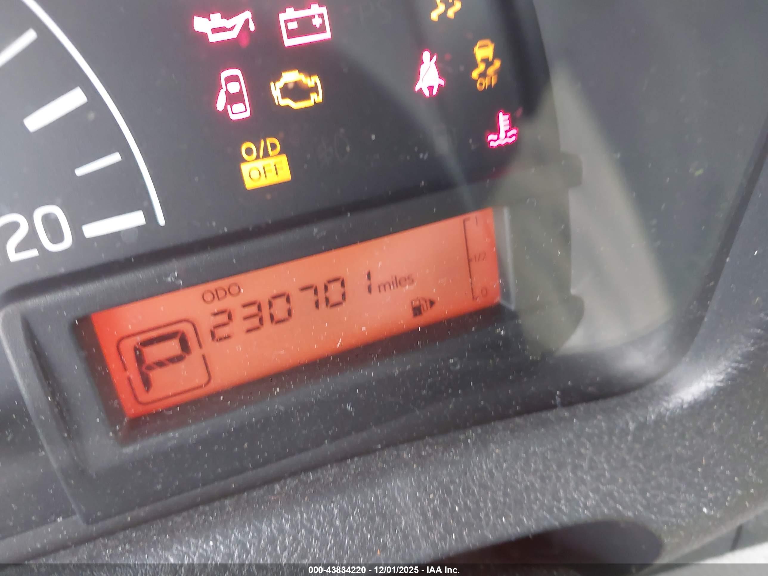 NISSAN NV200 image 7