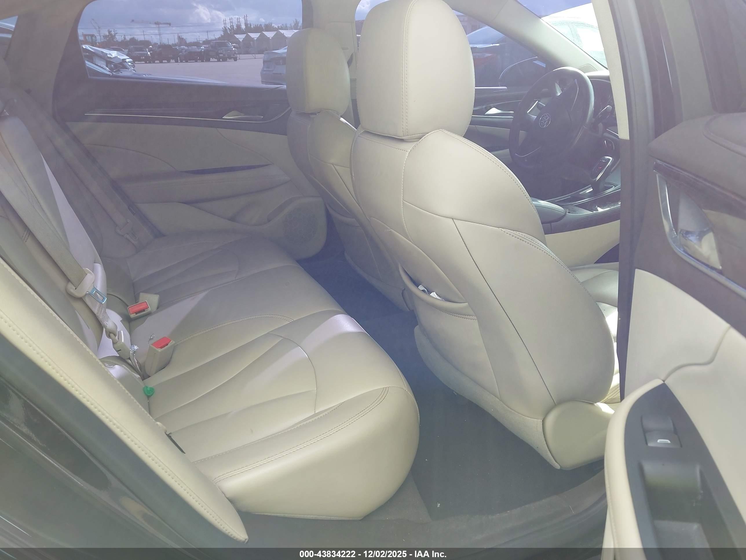 BUICK LACROSSE image 8