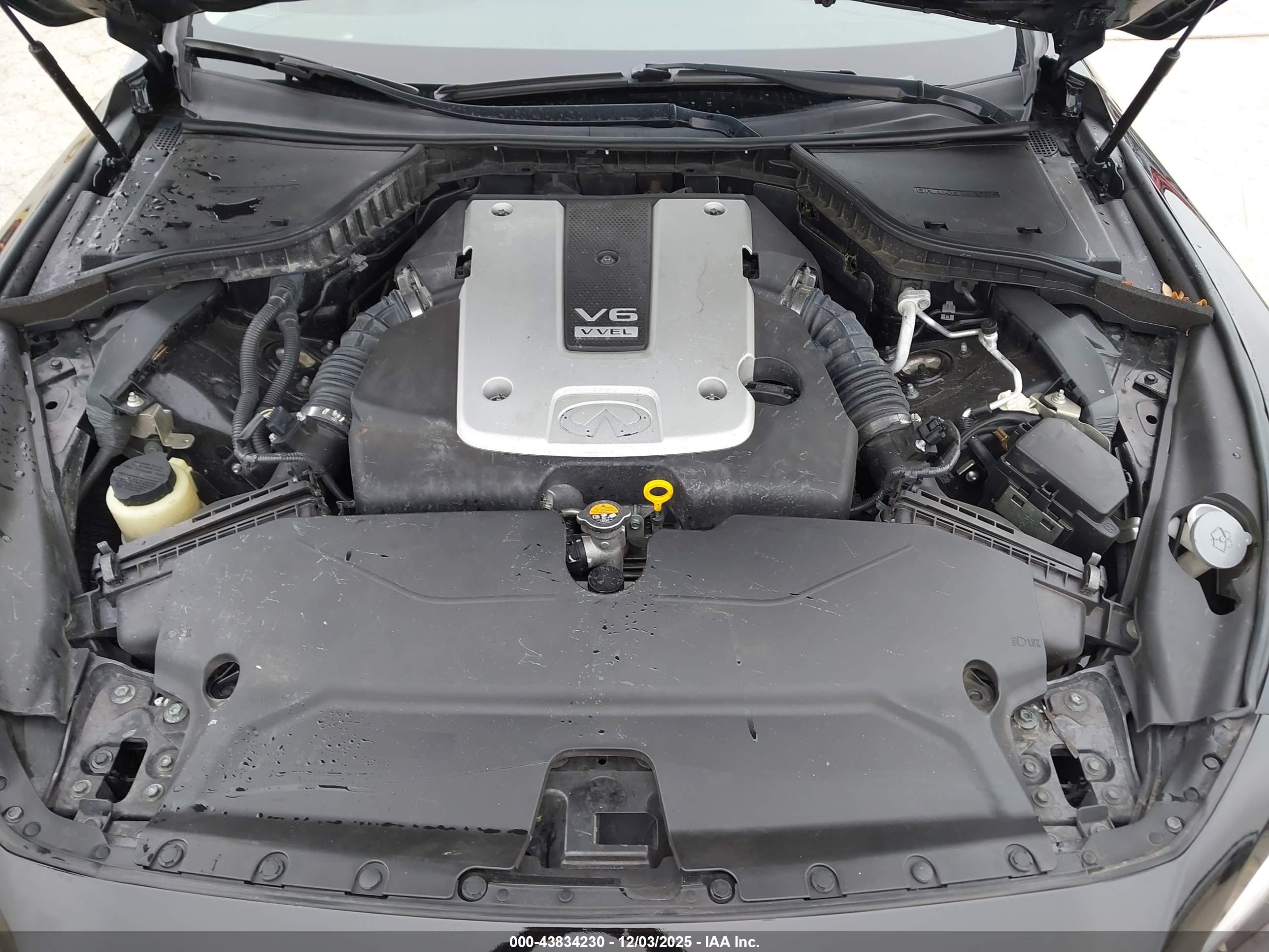 INFINITI Q50 image 10