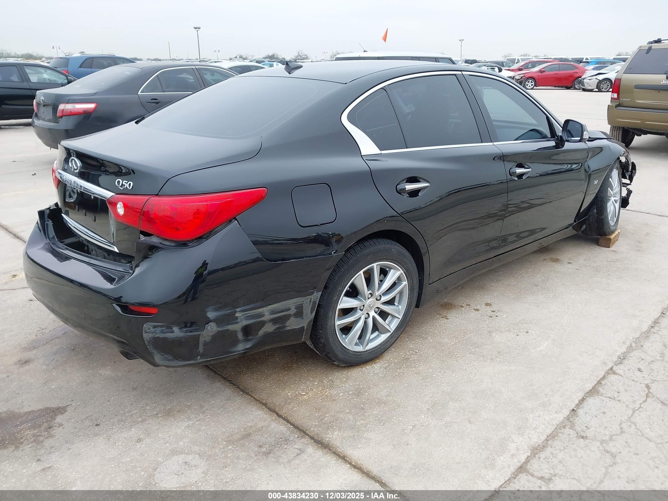 INFINITI Q50 image 4