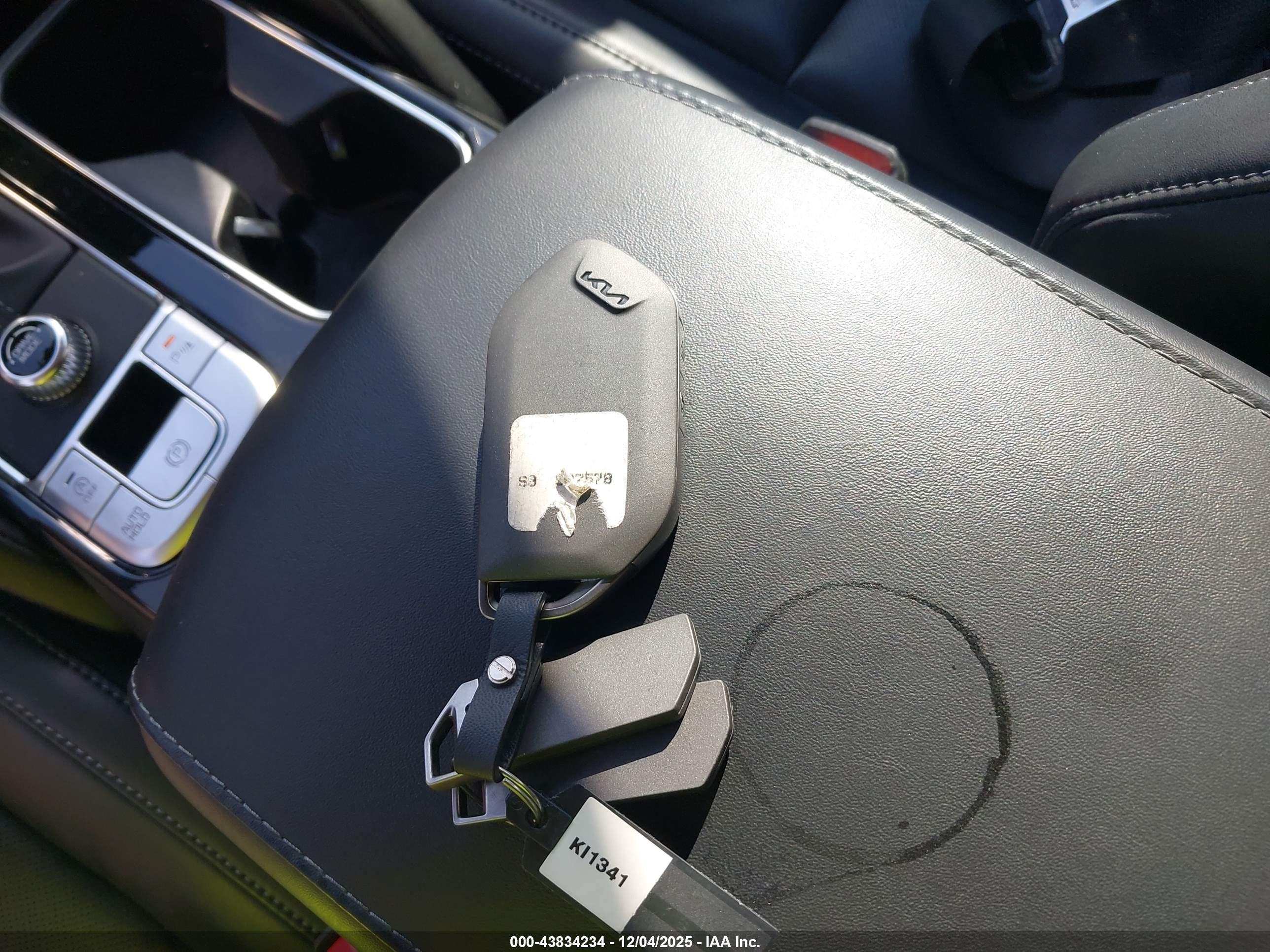 KIA TELLURIDE image 11