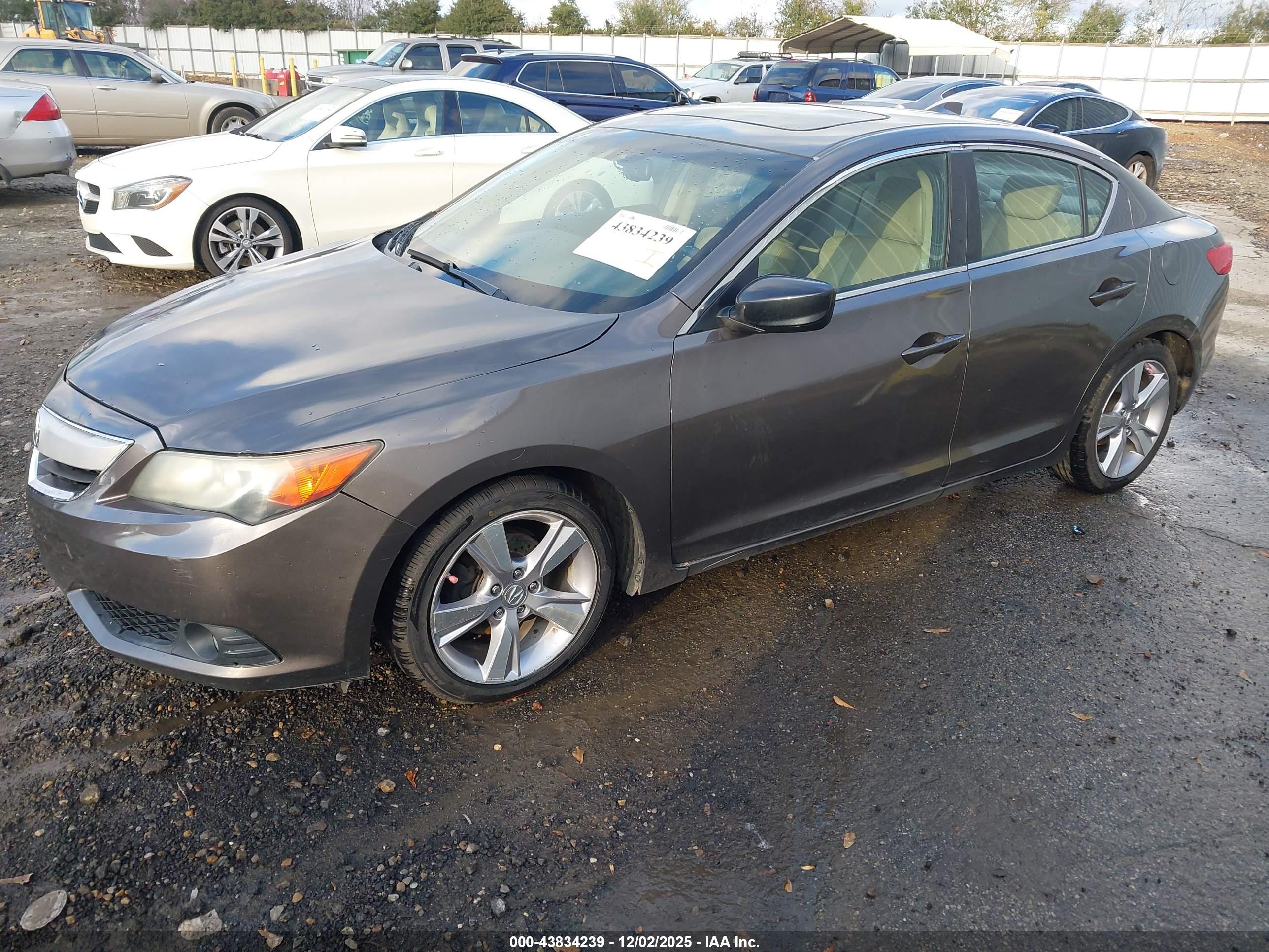 ACURA ILX image 2