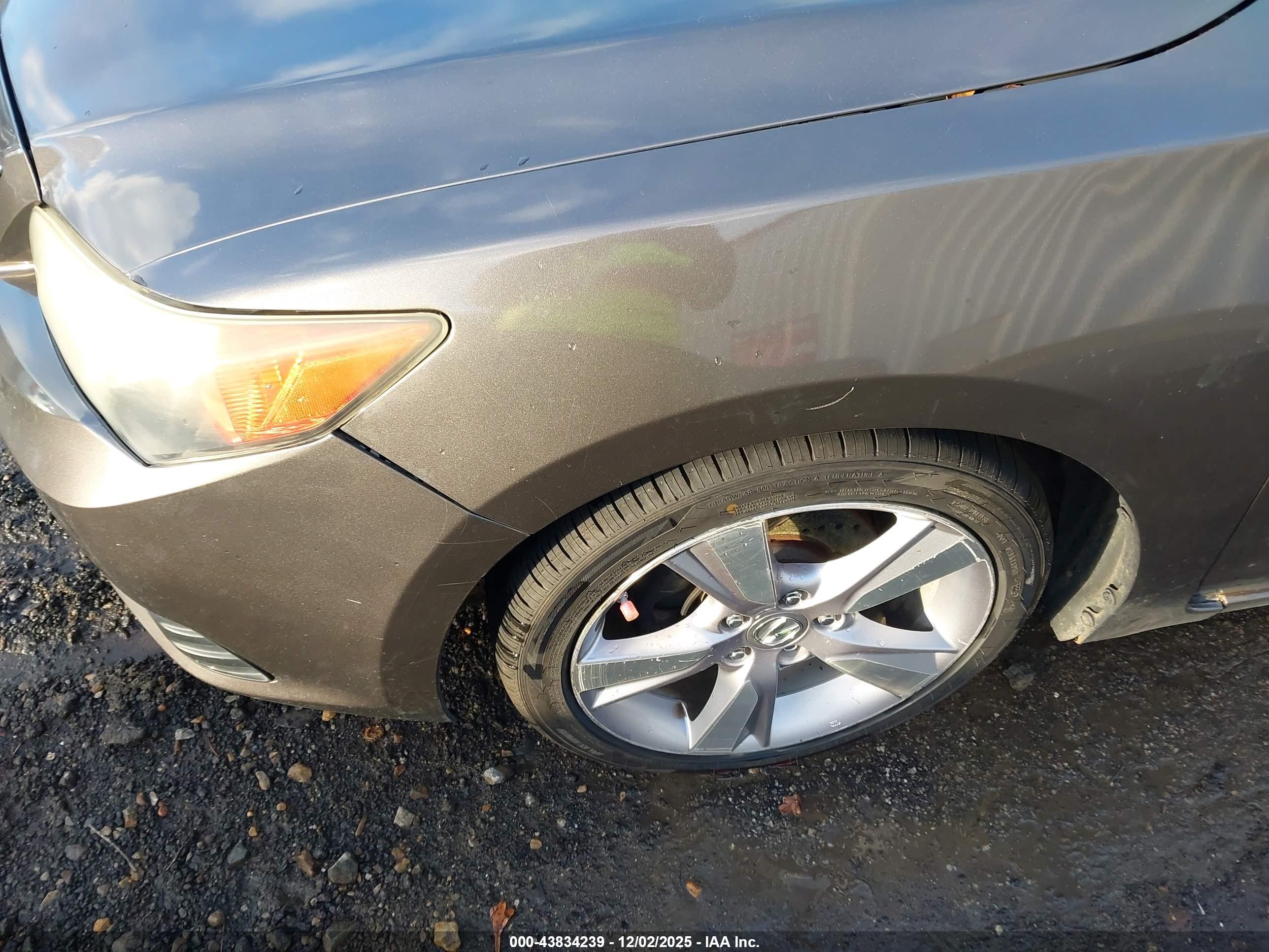 ACURA ILX image 6