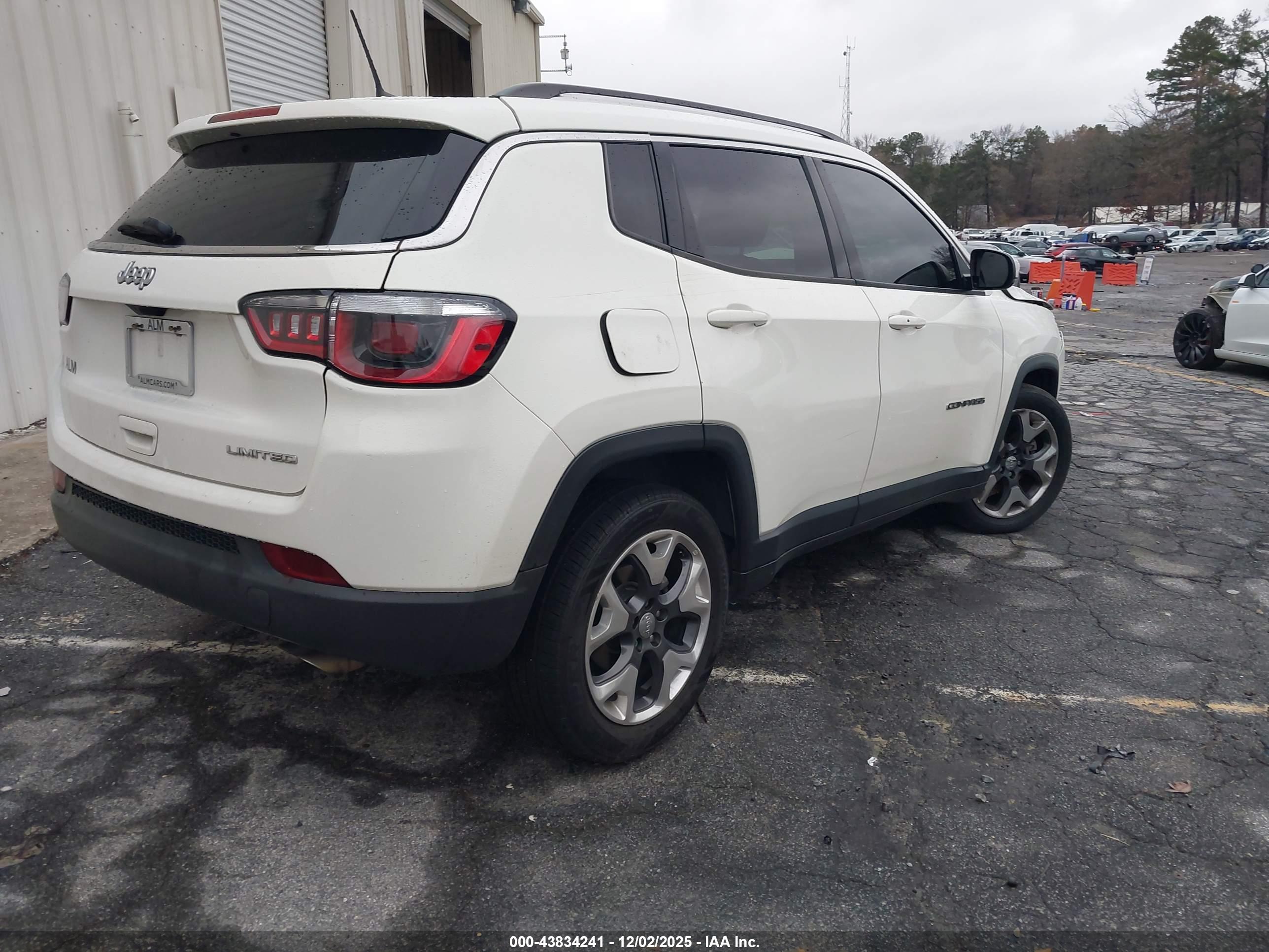 JEEP COMPASS image 4