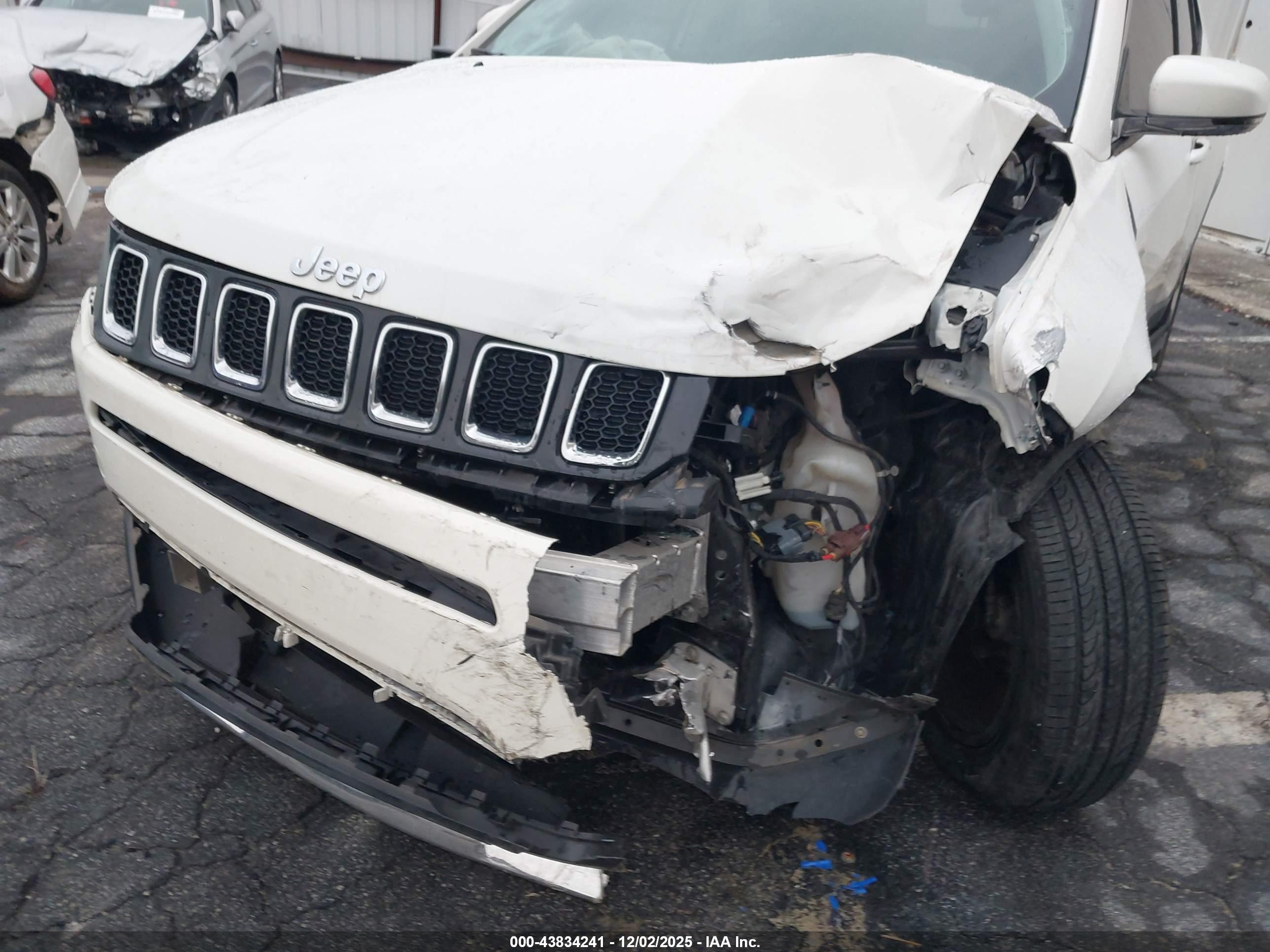 JEEP COMPASS image 6