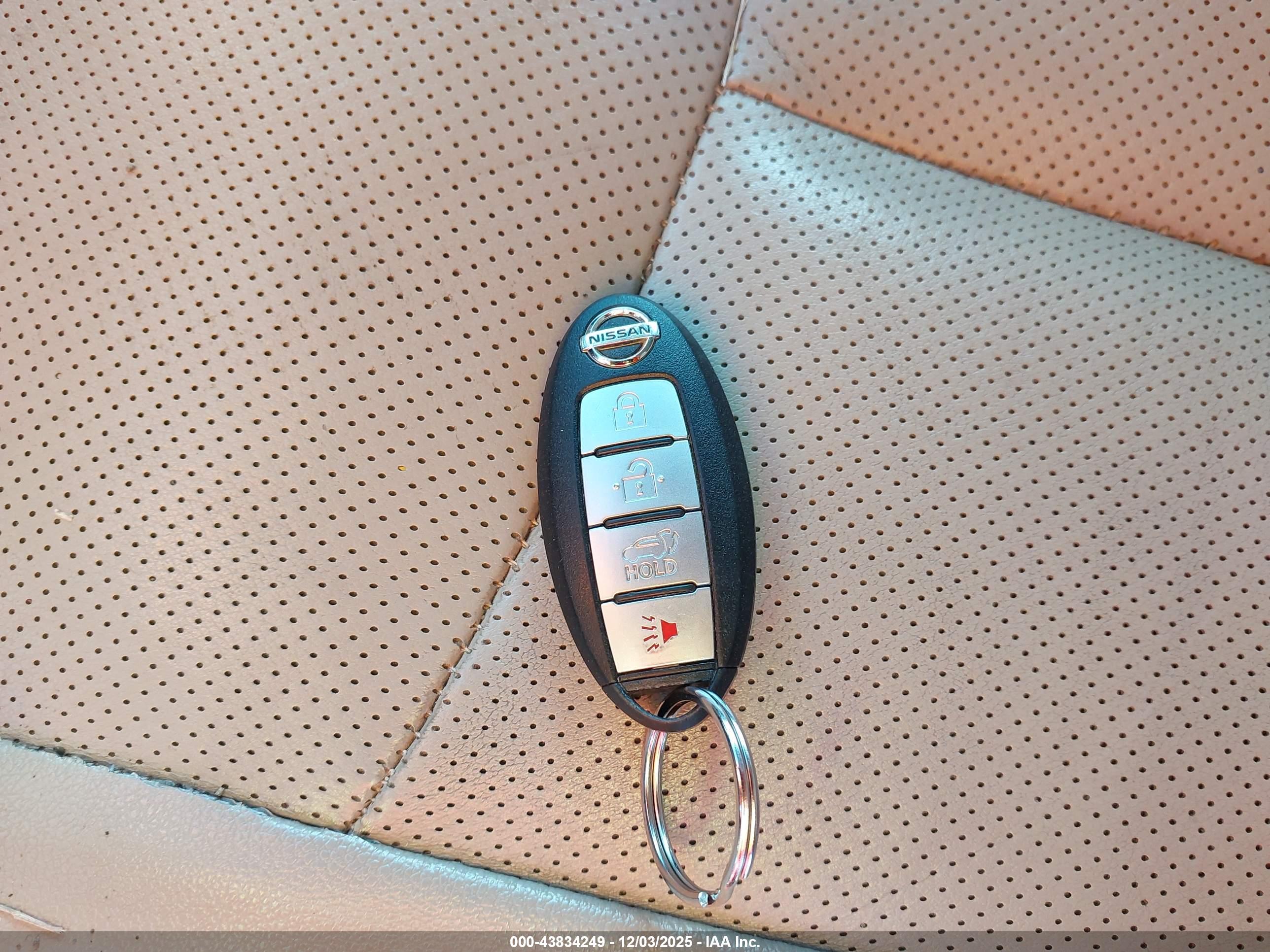 NISSAN ROGUE image 11