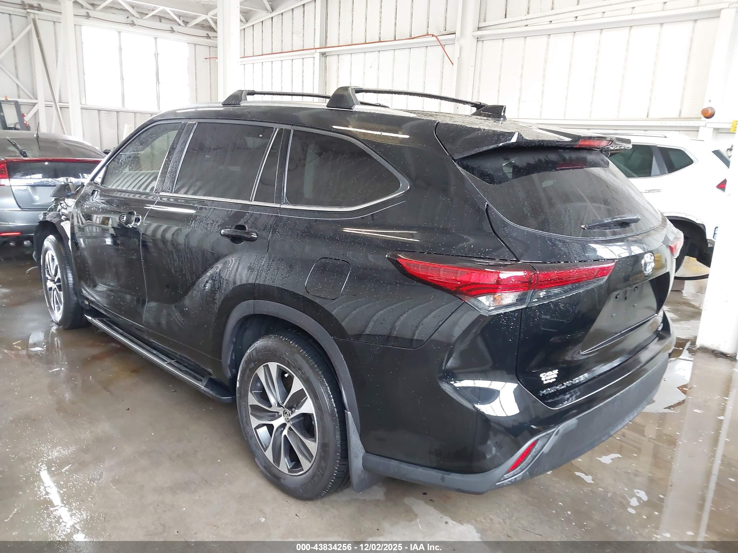 TOYOTA HIGHLANDER image 3