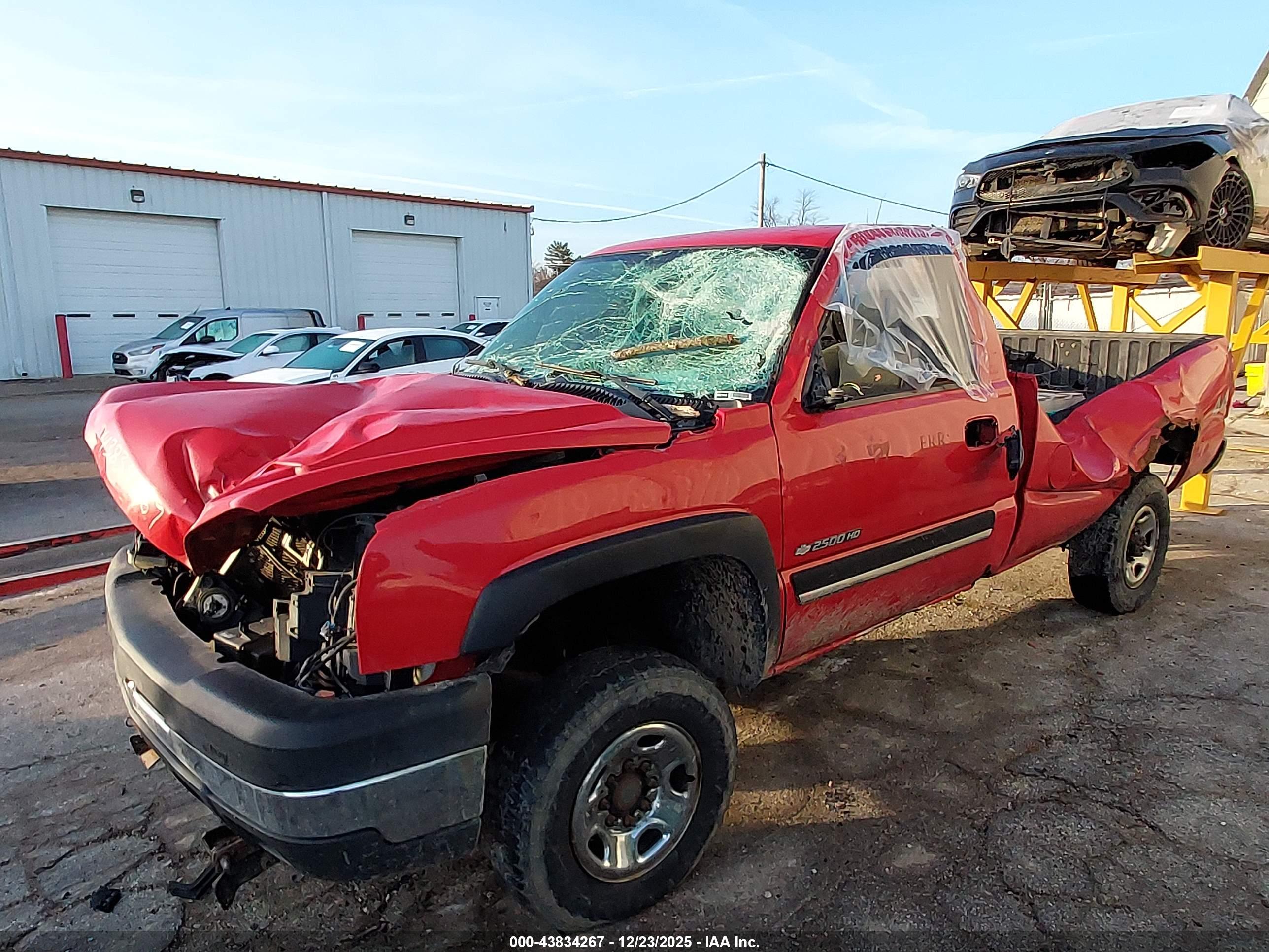 CHEVROLET SILVERADO image 2