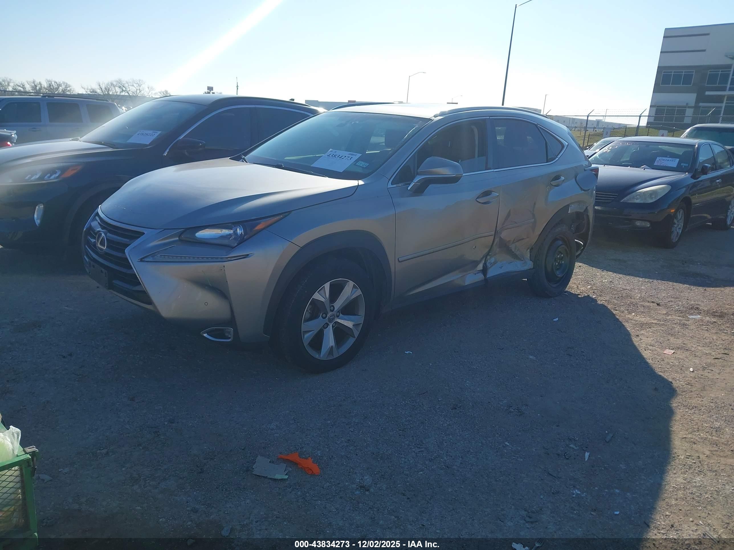 LEXUS NX image 2
