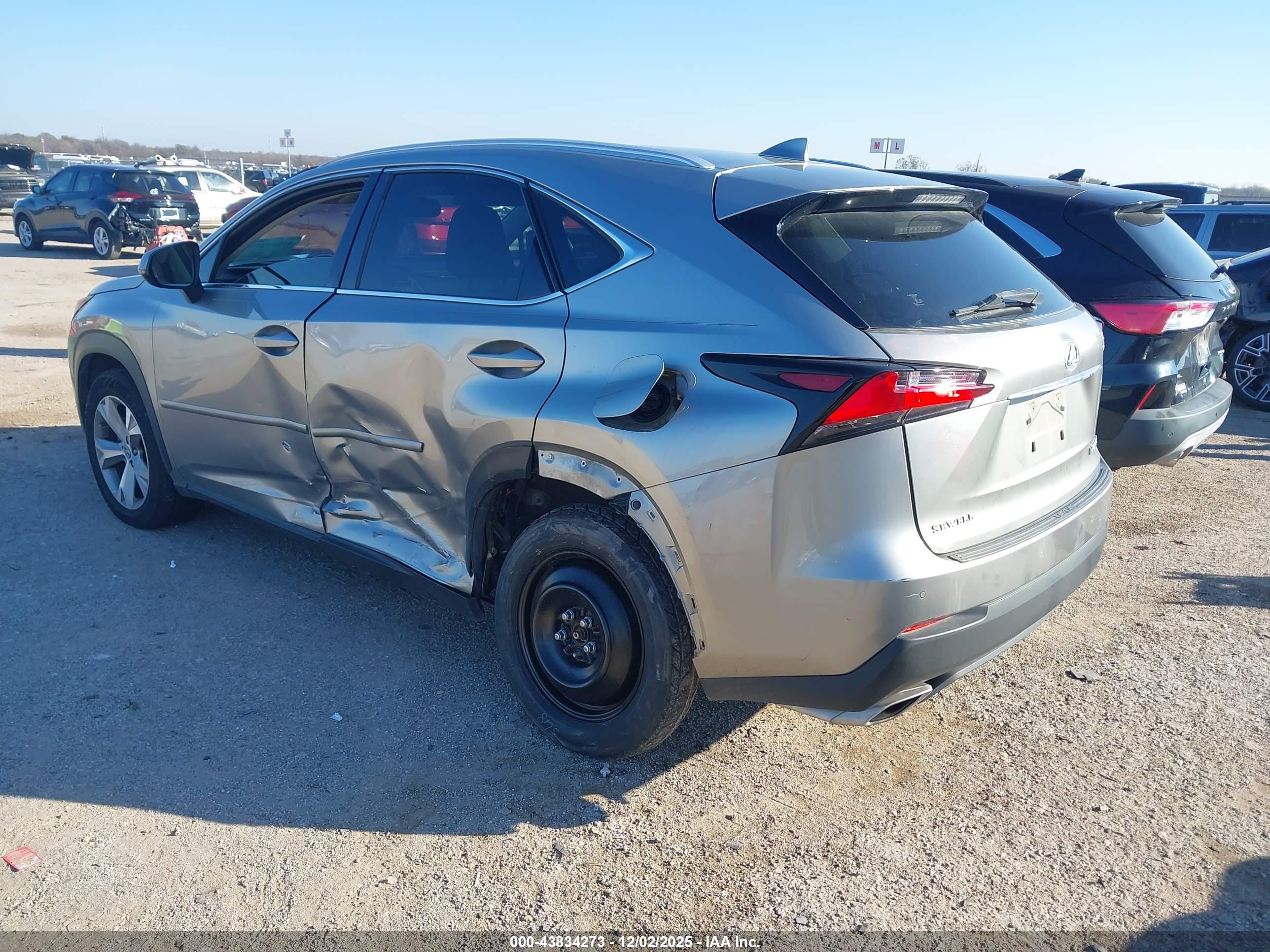 LEXUS NX image 3