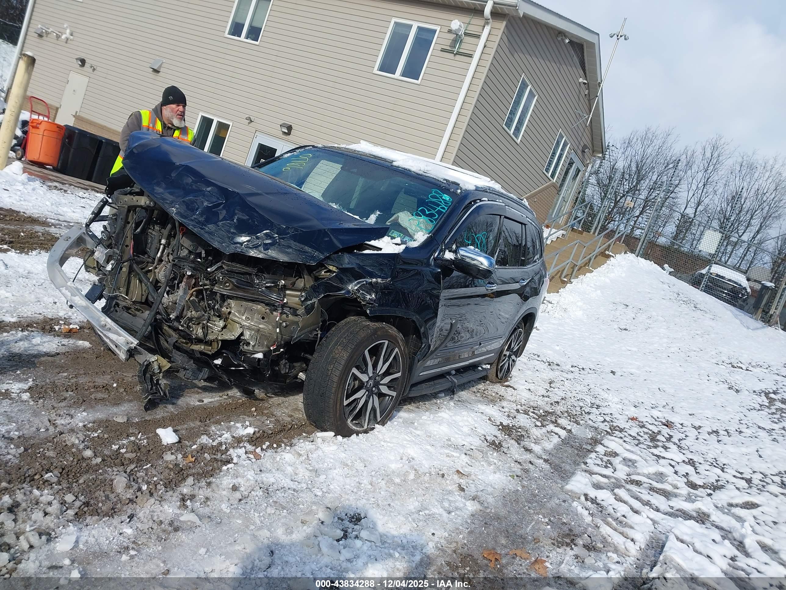 HONDA PILOT image 2