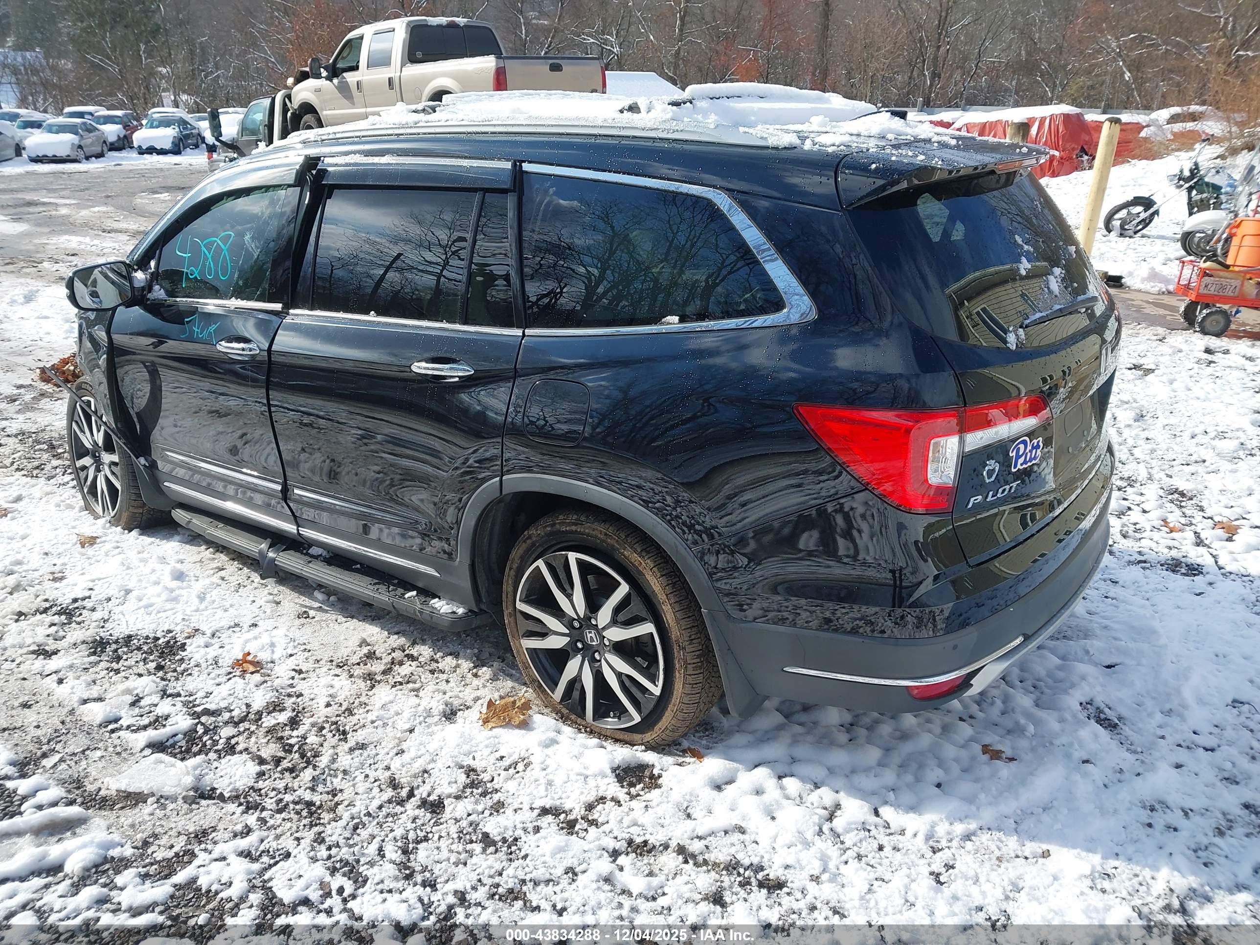 HONDA PILOT image 3