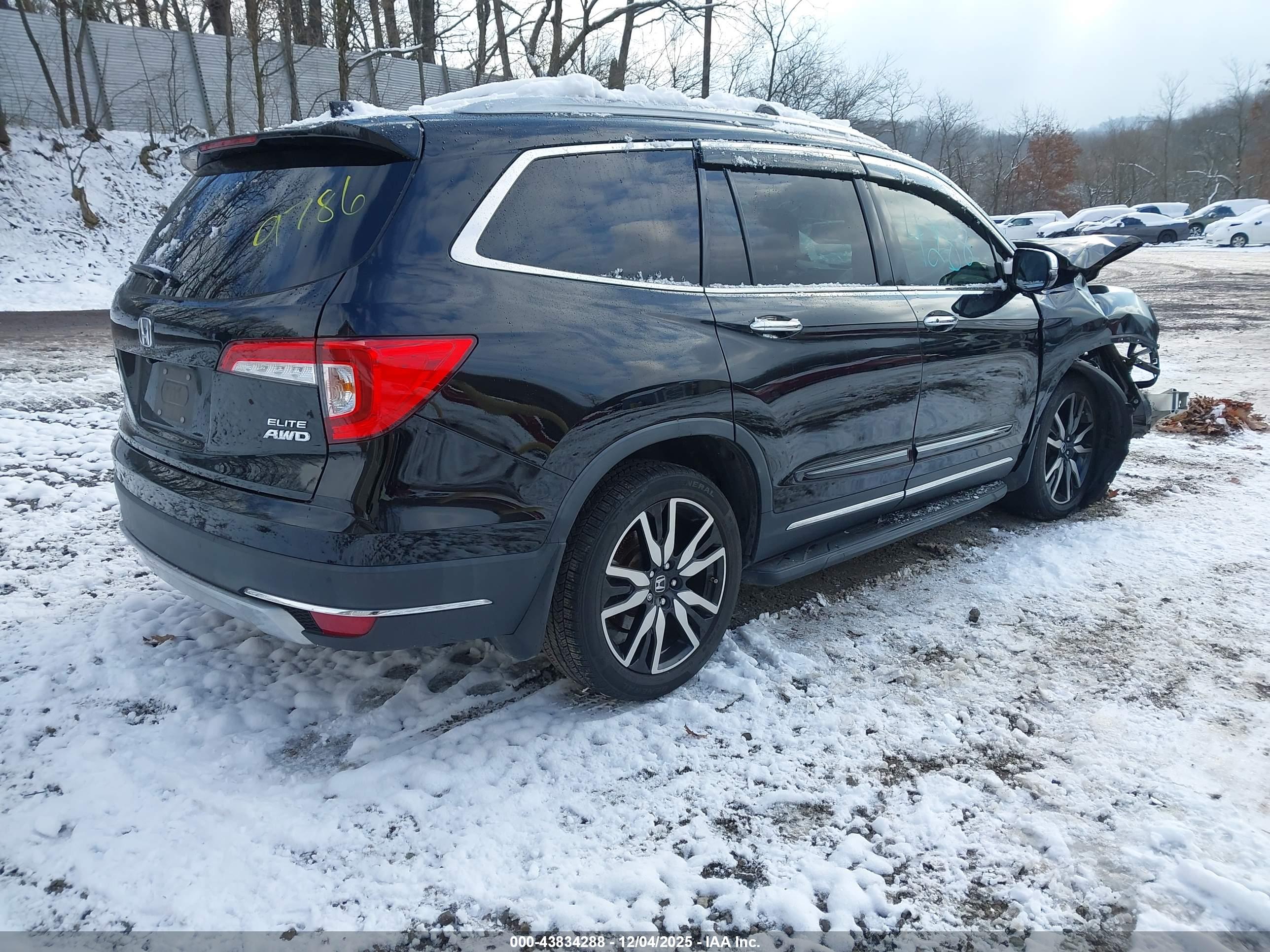 HONDA PILOT image 4