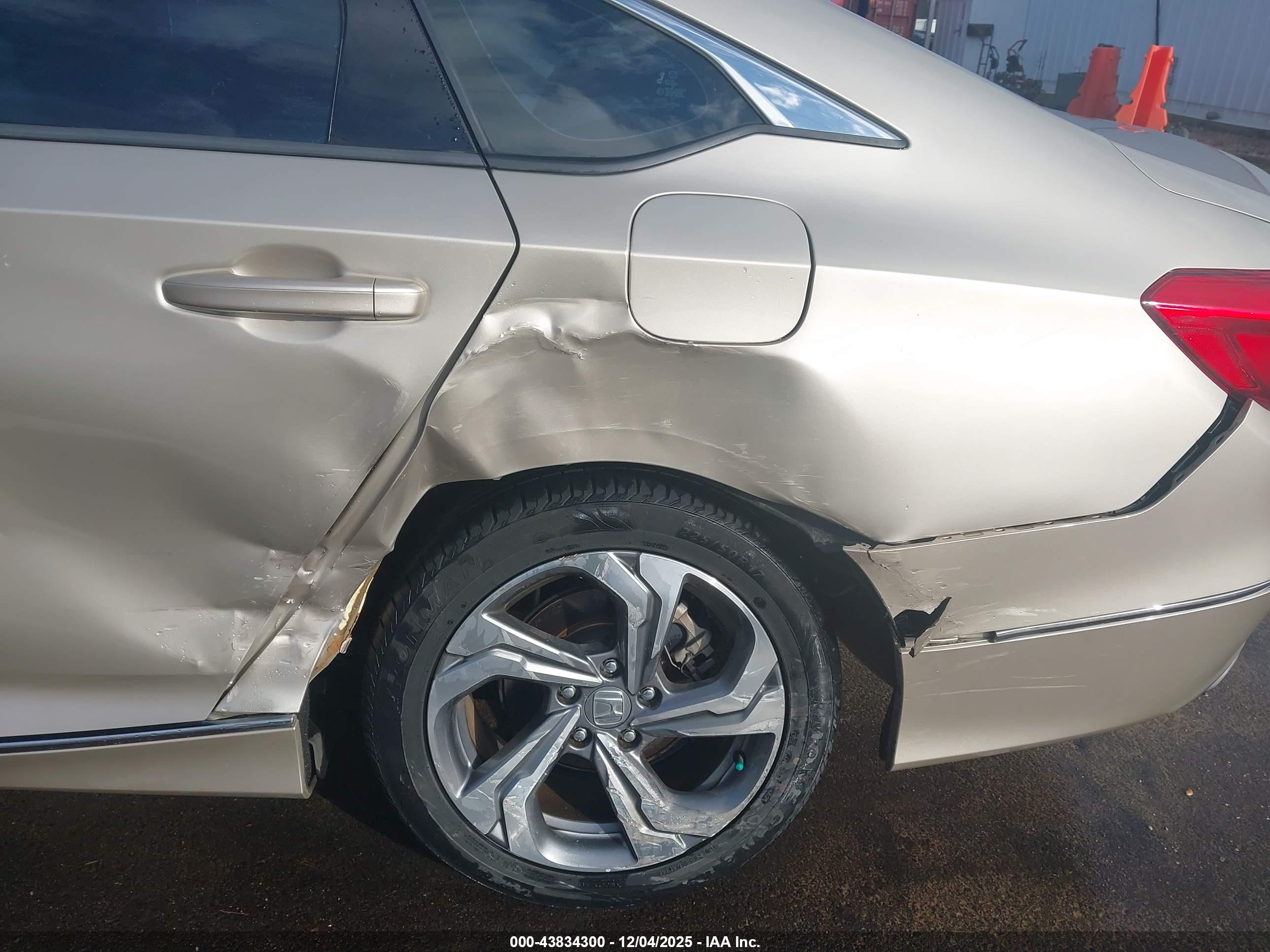 HONDA ACCORD image 6