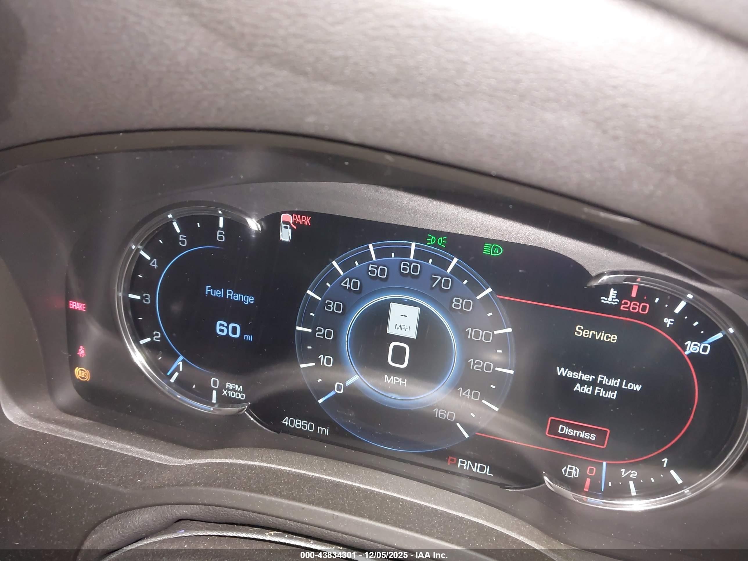 CADILLAC ESCALADE image 7