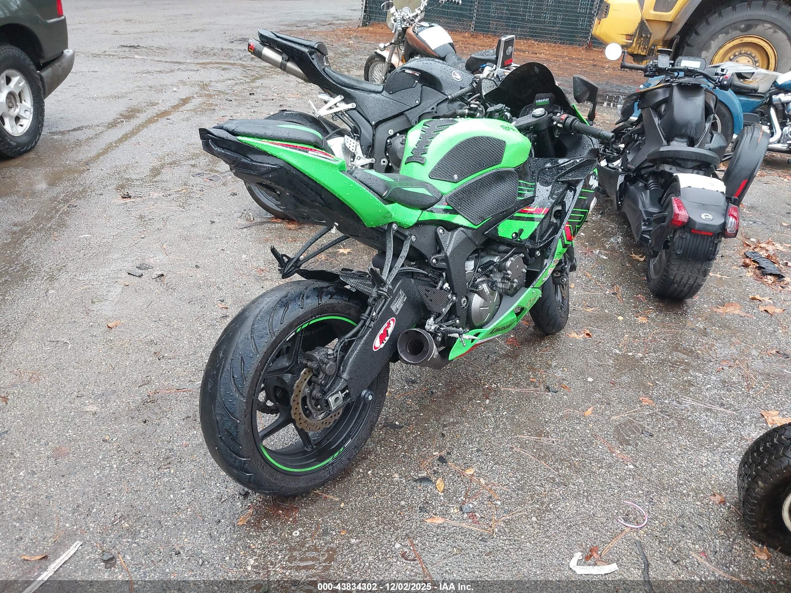 KAWASAKI ZX636 image 4