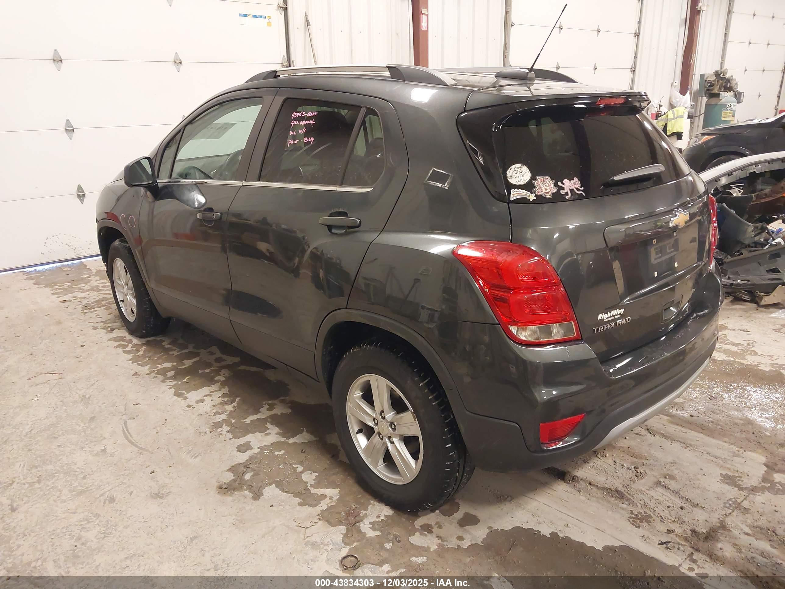 CHEVROLET TRAX image 3