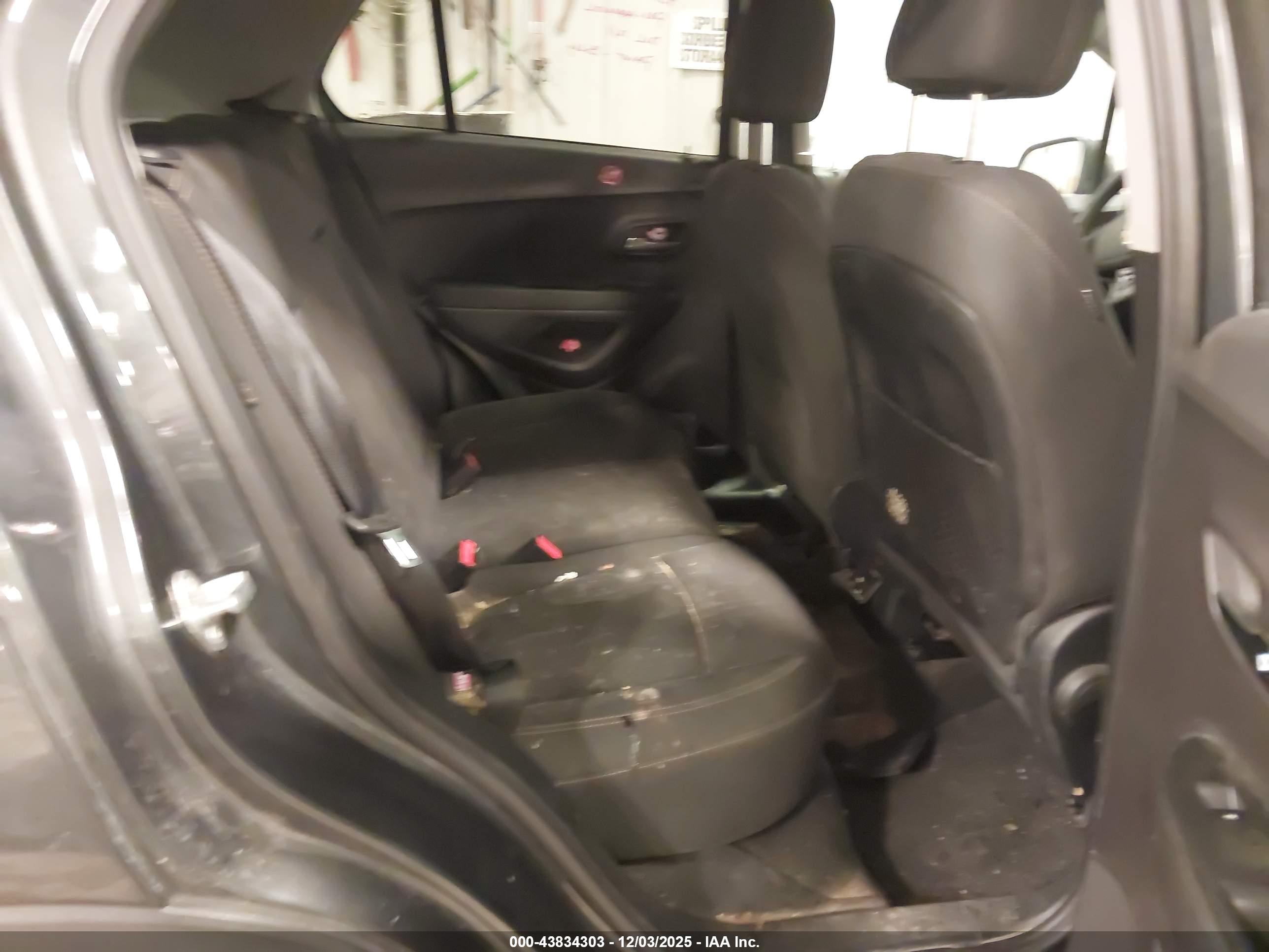 CHEVROLET TRAX image 8