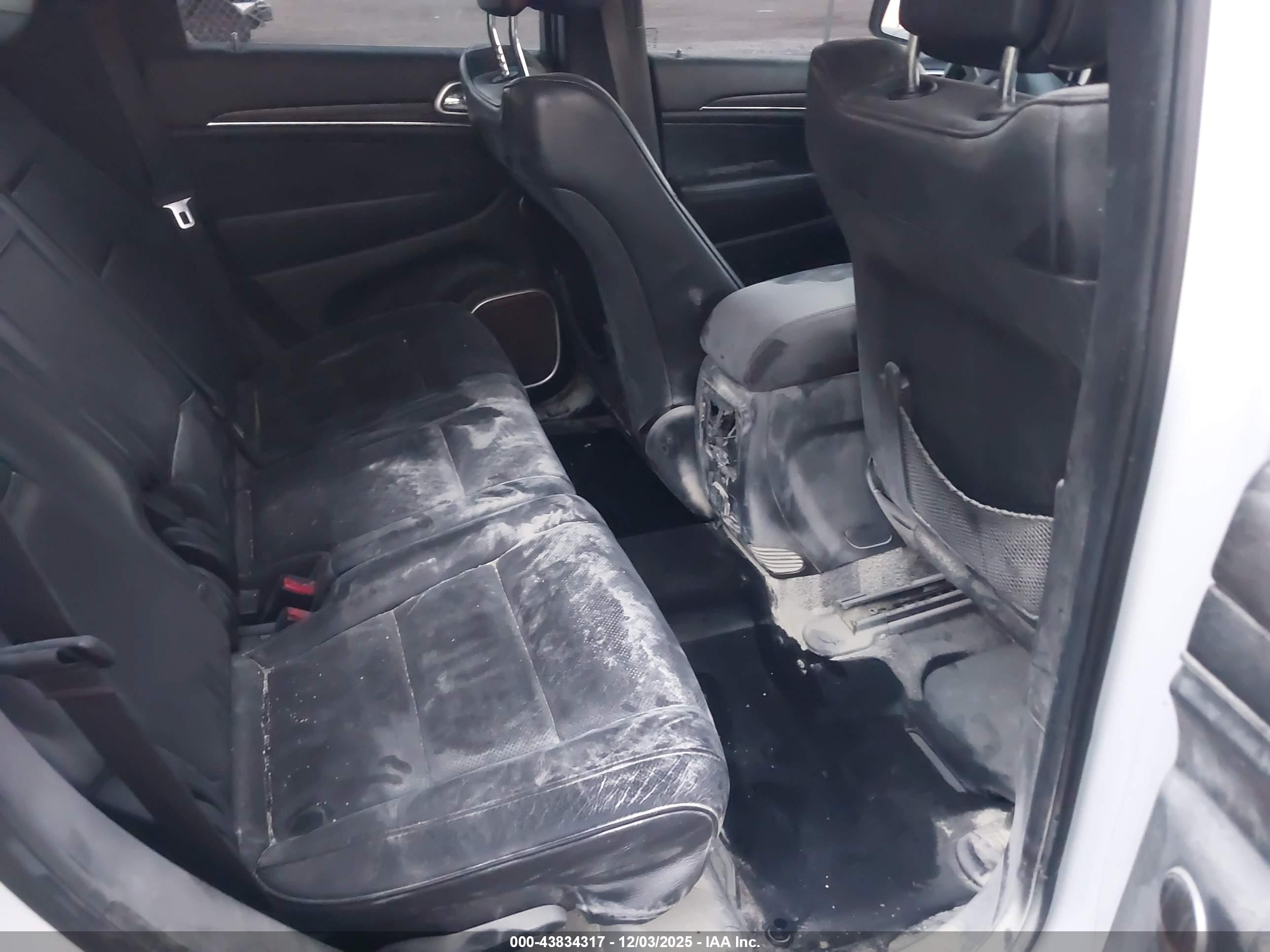 JEEP GRAND image 8
