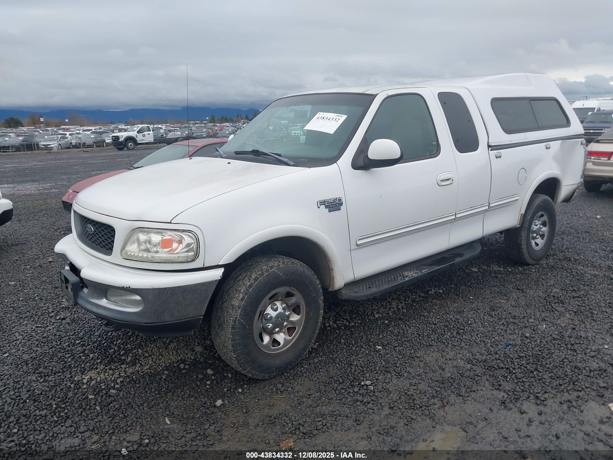 FORD F-250 image 2