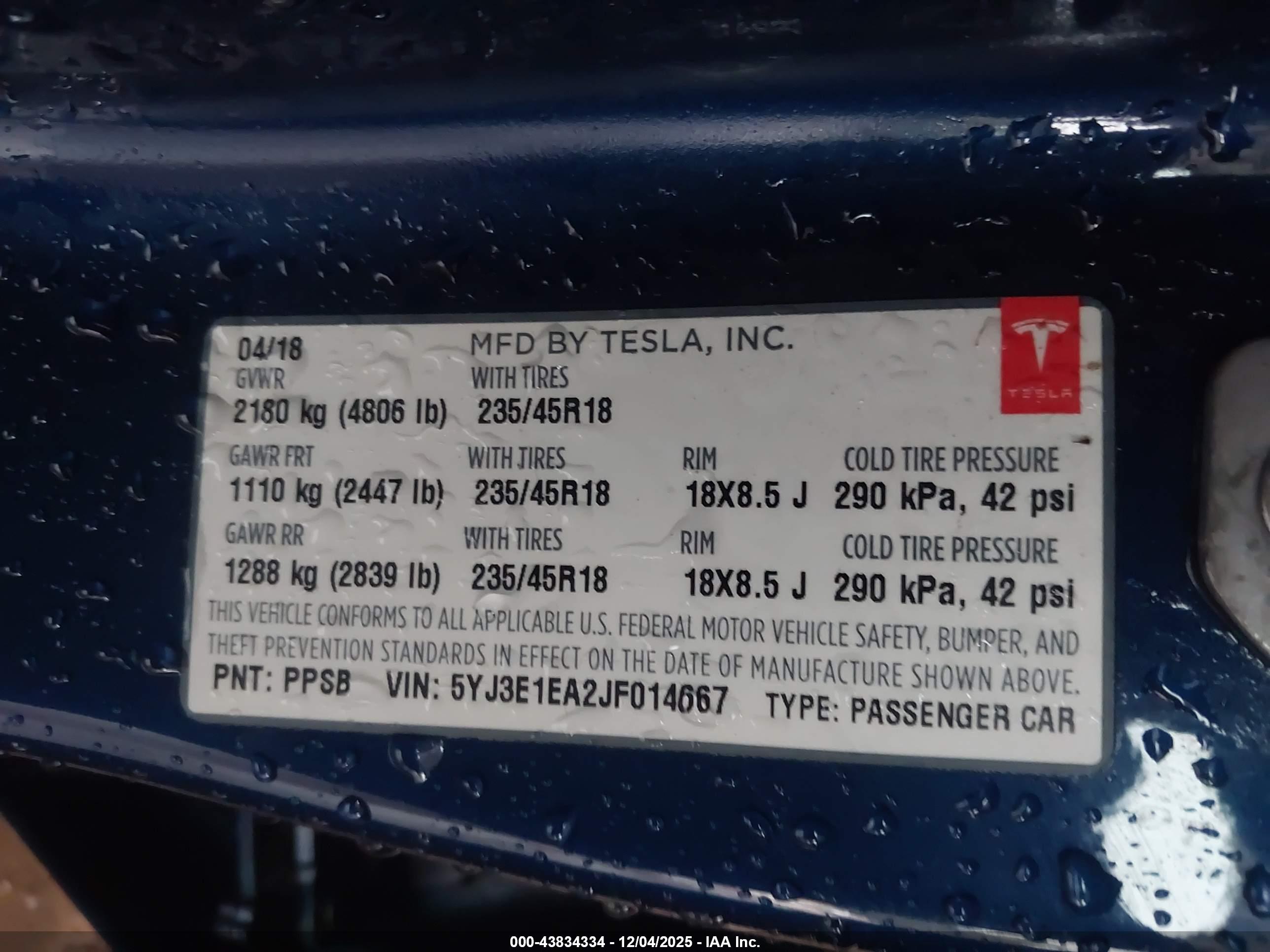TESLA MODEL image 9