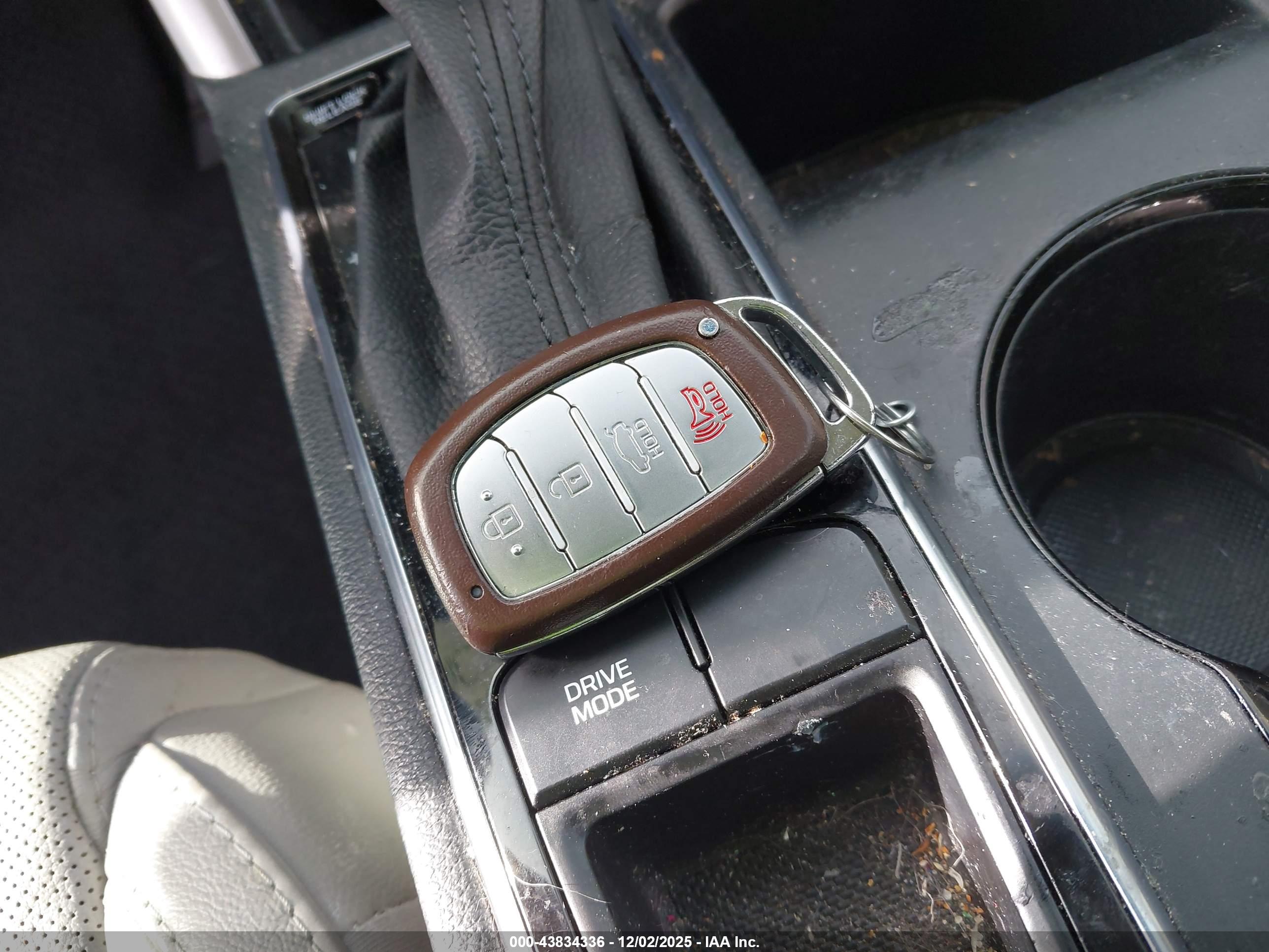 HYUNDAI SONATA image 11