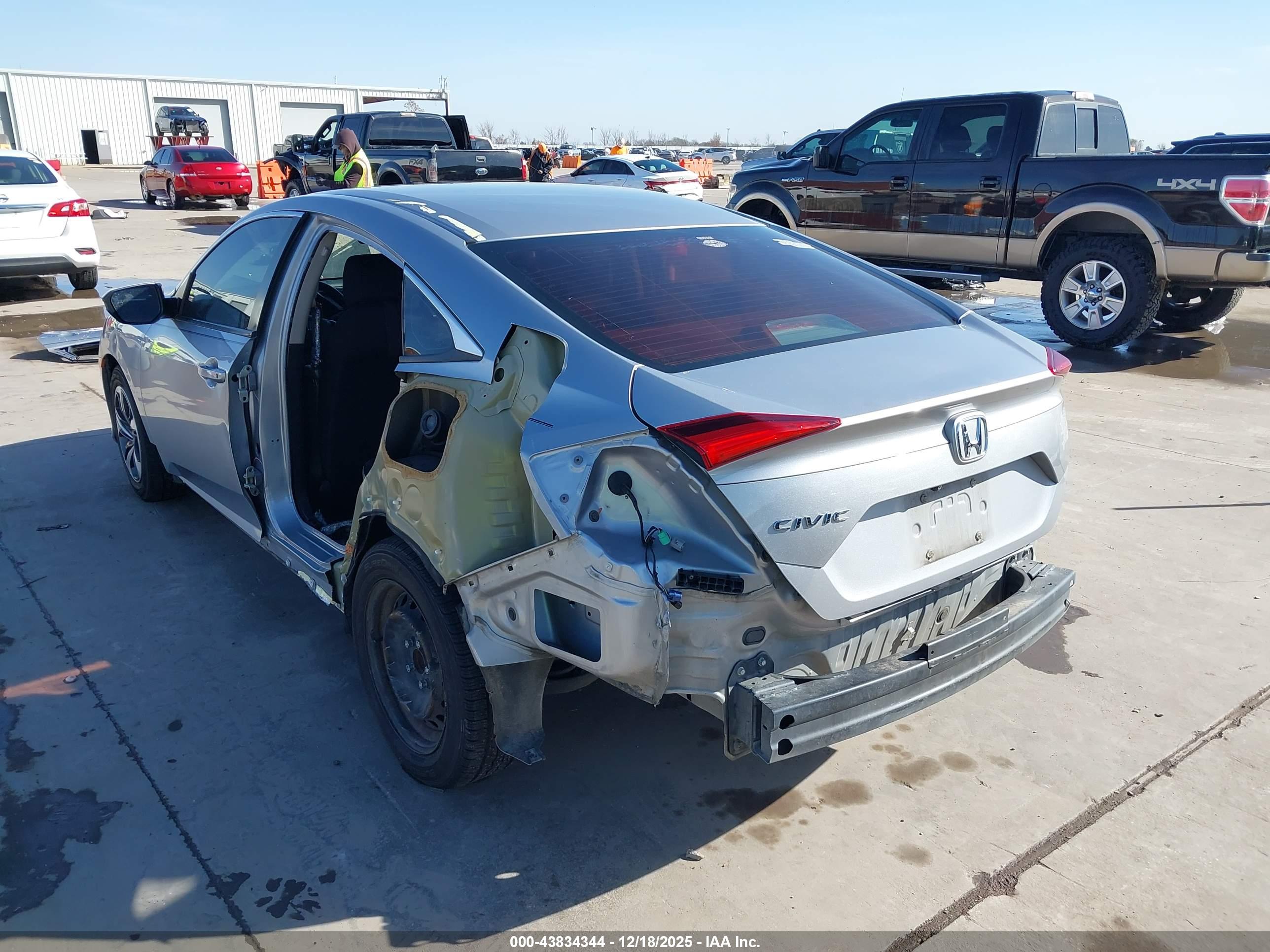 HONDA CIVIC image 3