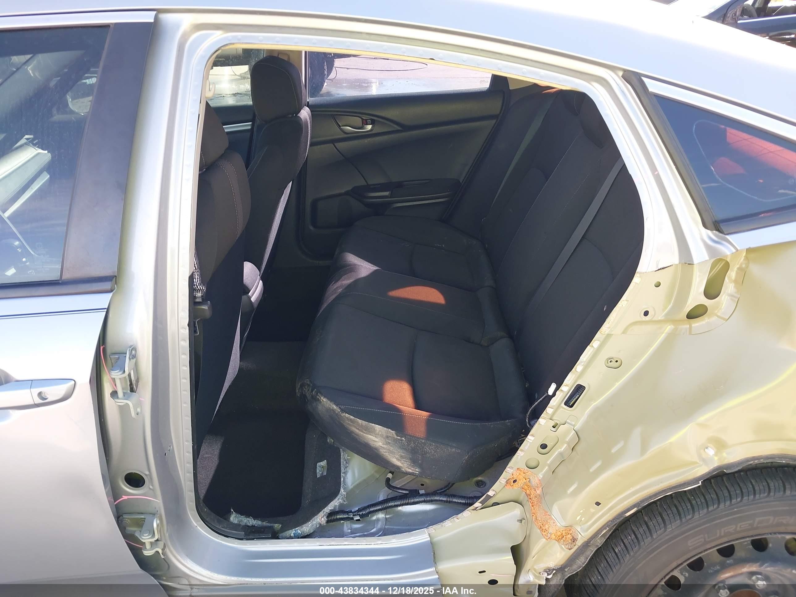 HONDA CIVIC image 8