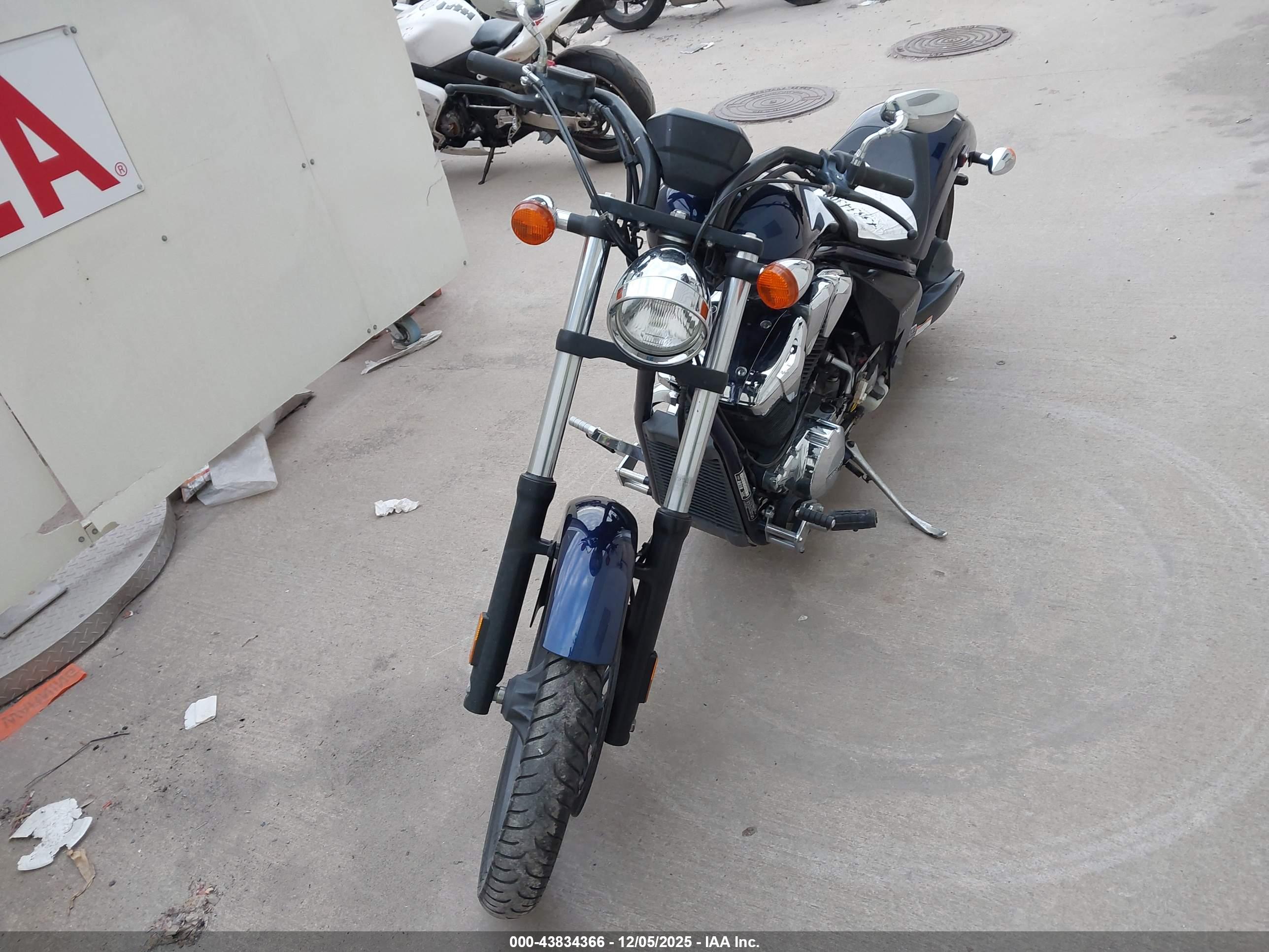 HONDA VT1300 image 5