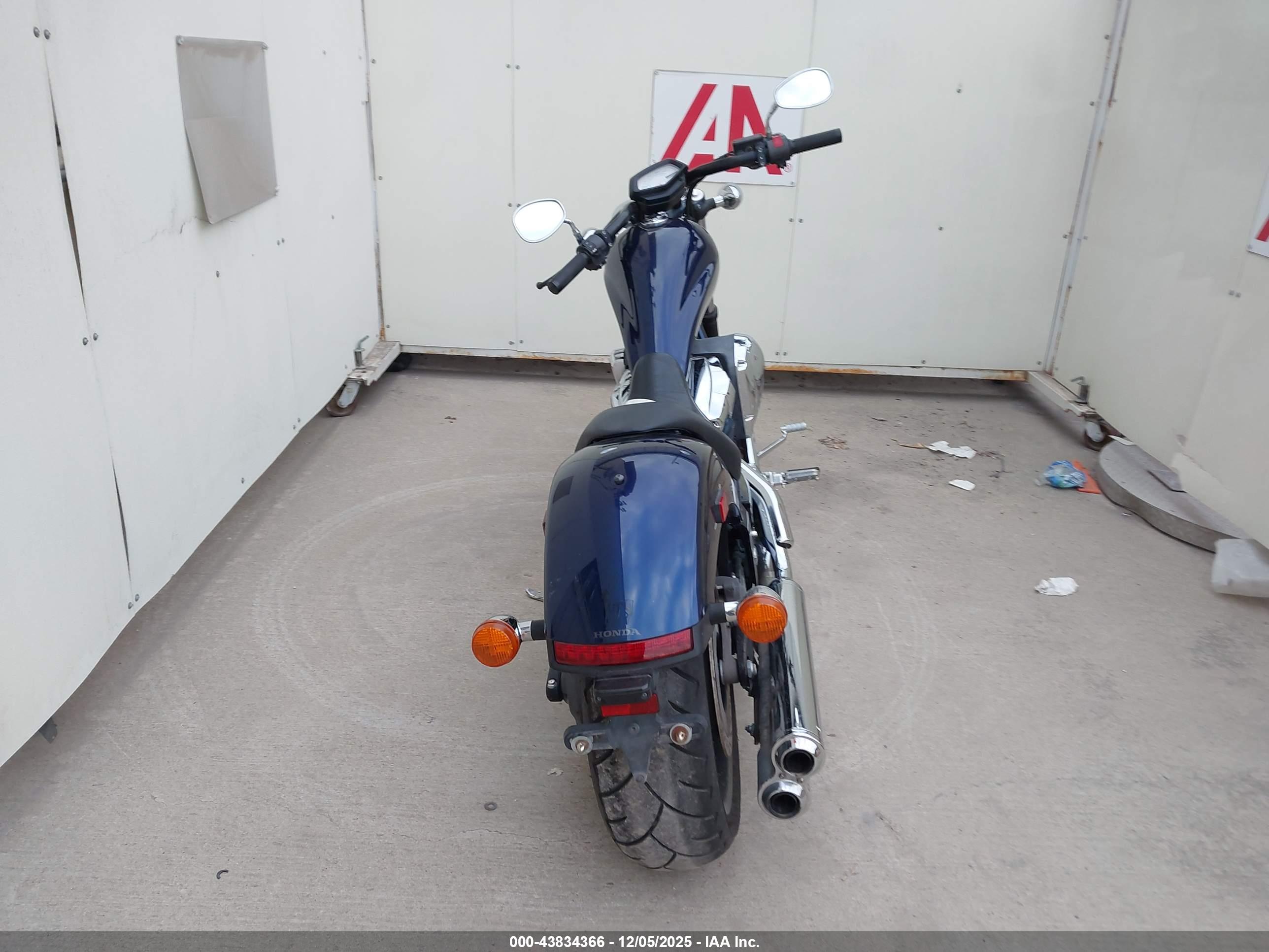 HONDA VT1300 image 6