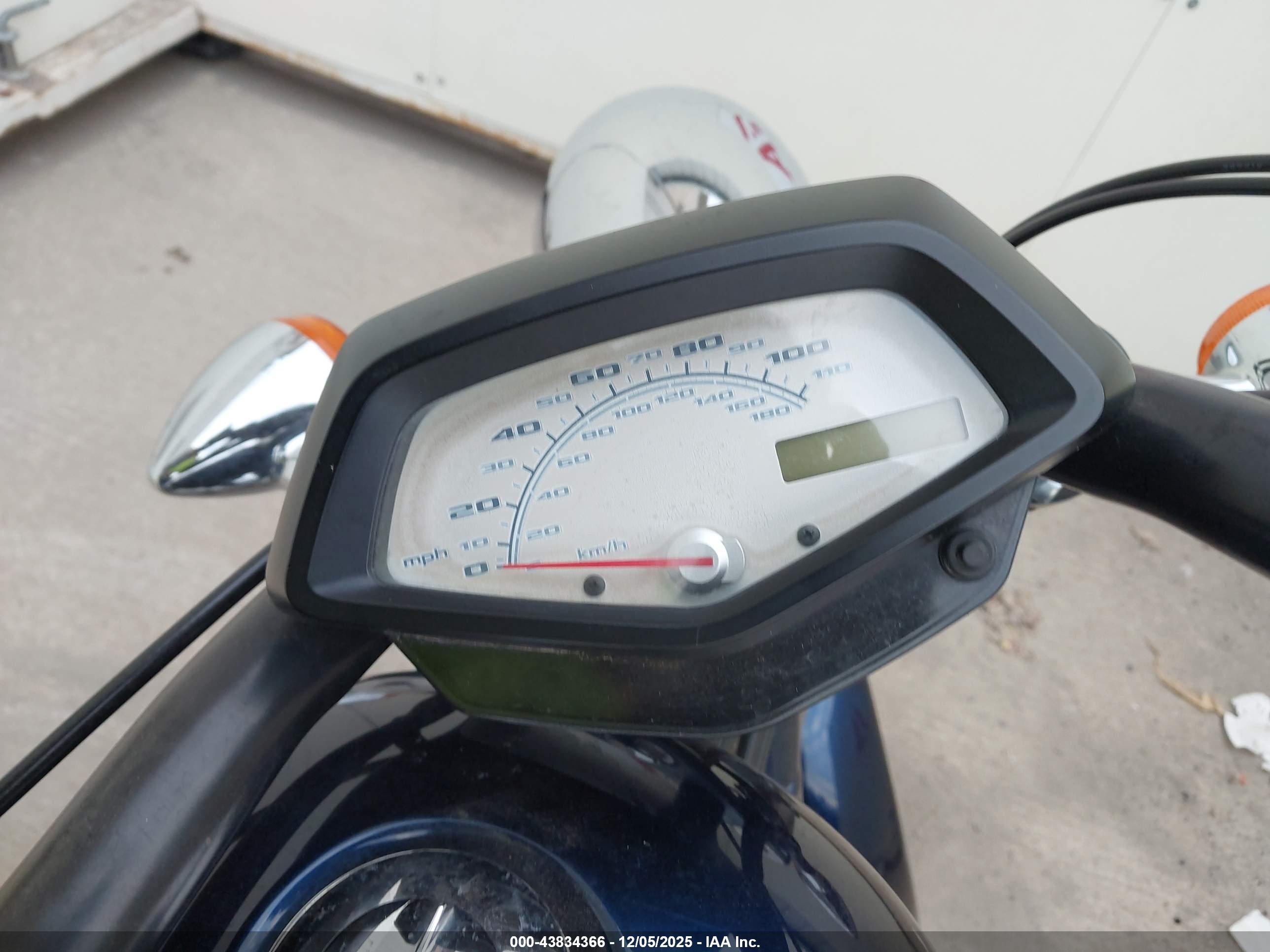 HONDA VT1300 image 7