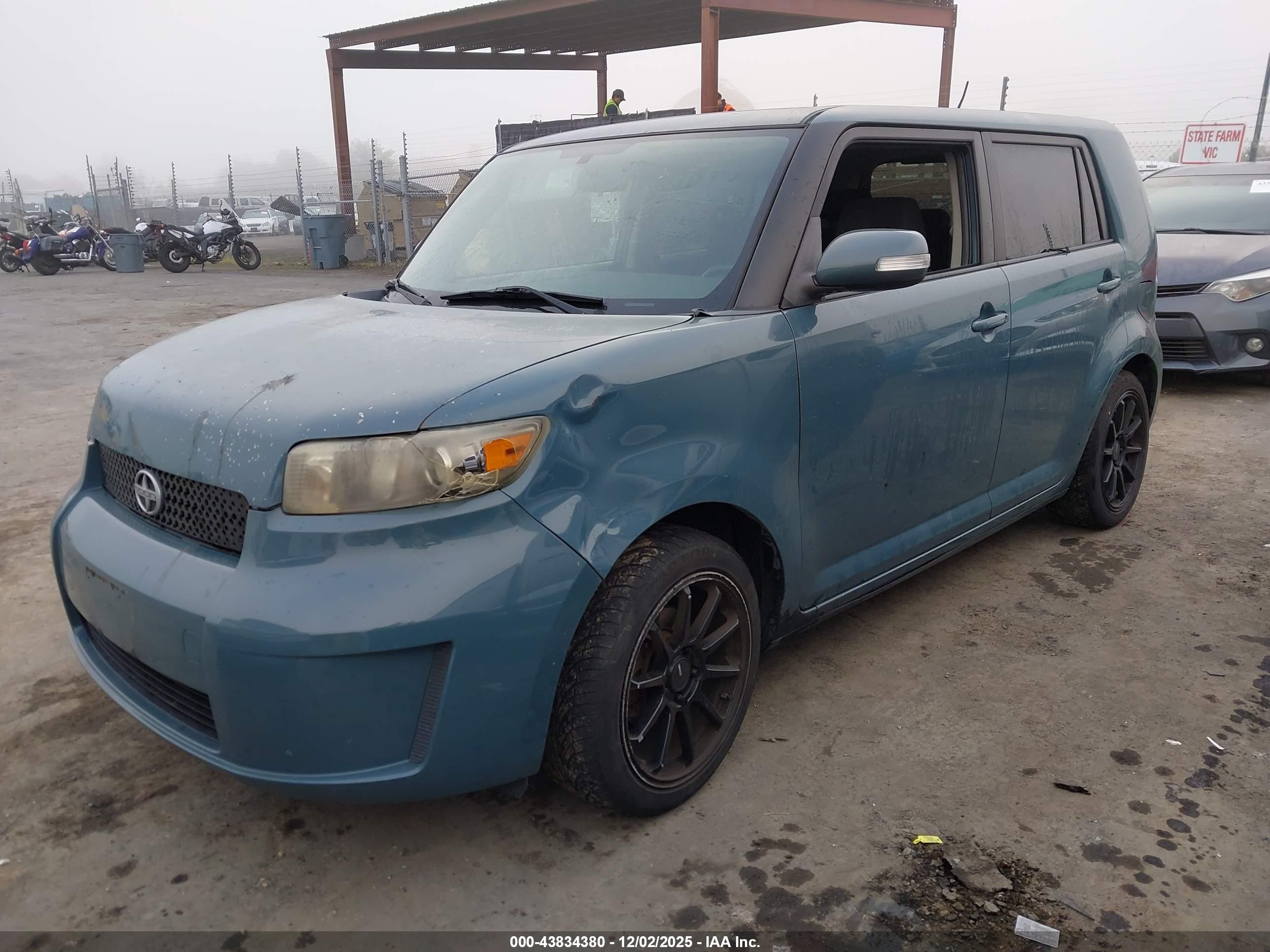 SCION XB image 2