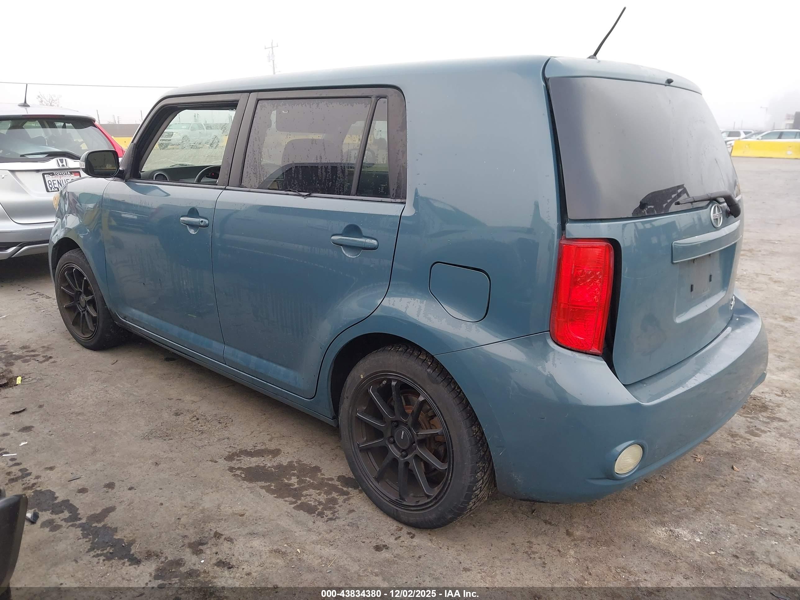 SCION XB image 3